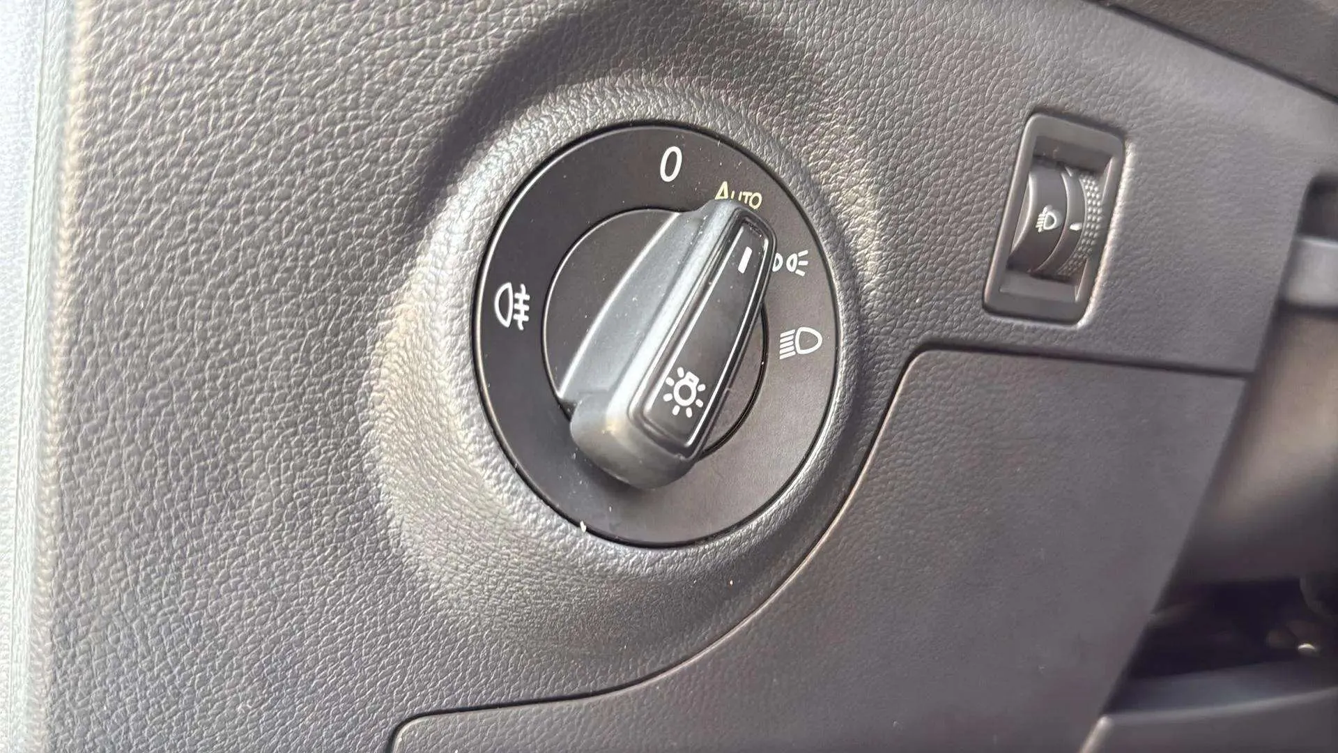 SEAT Ibiza 1.6 TDI Reference - foto 14