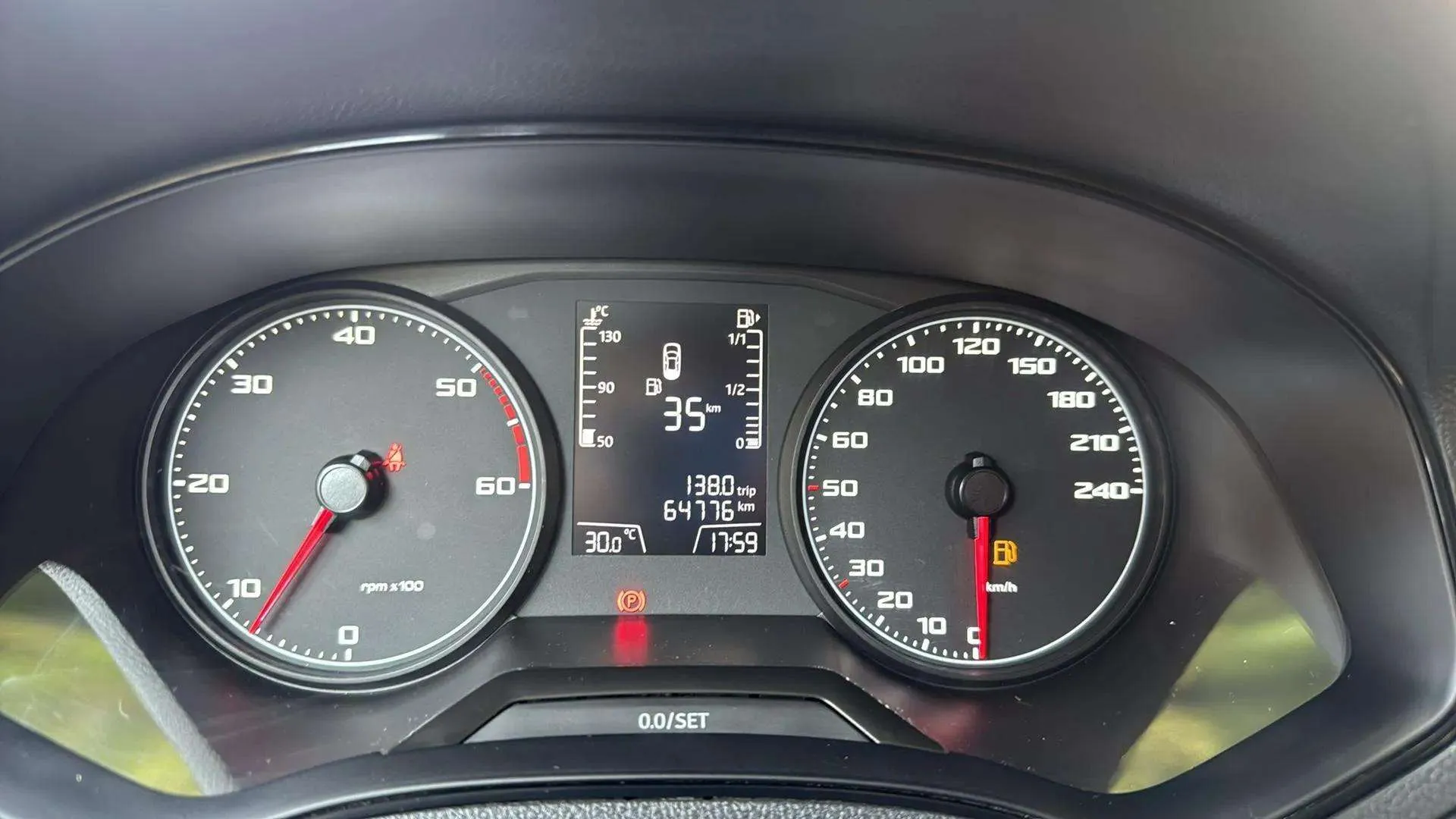 SEAT Ibiza 1.6 TDI Reference - foto 11