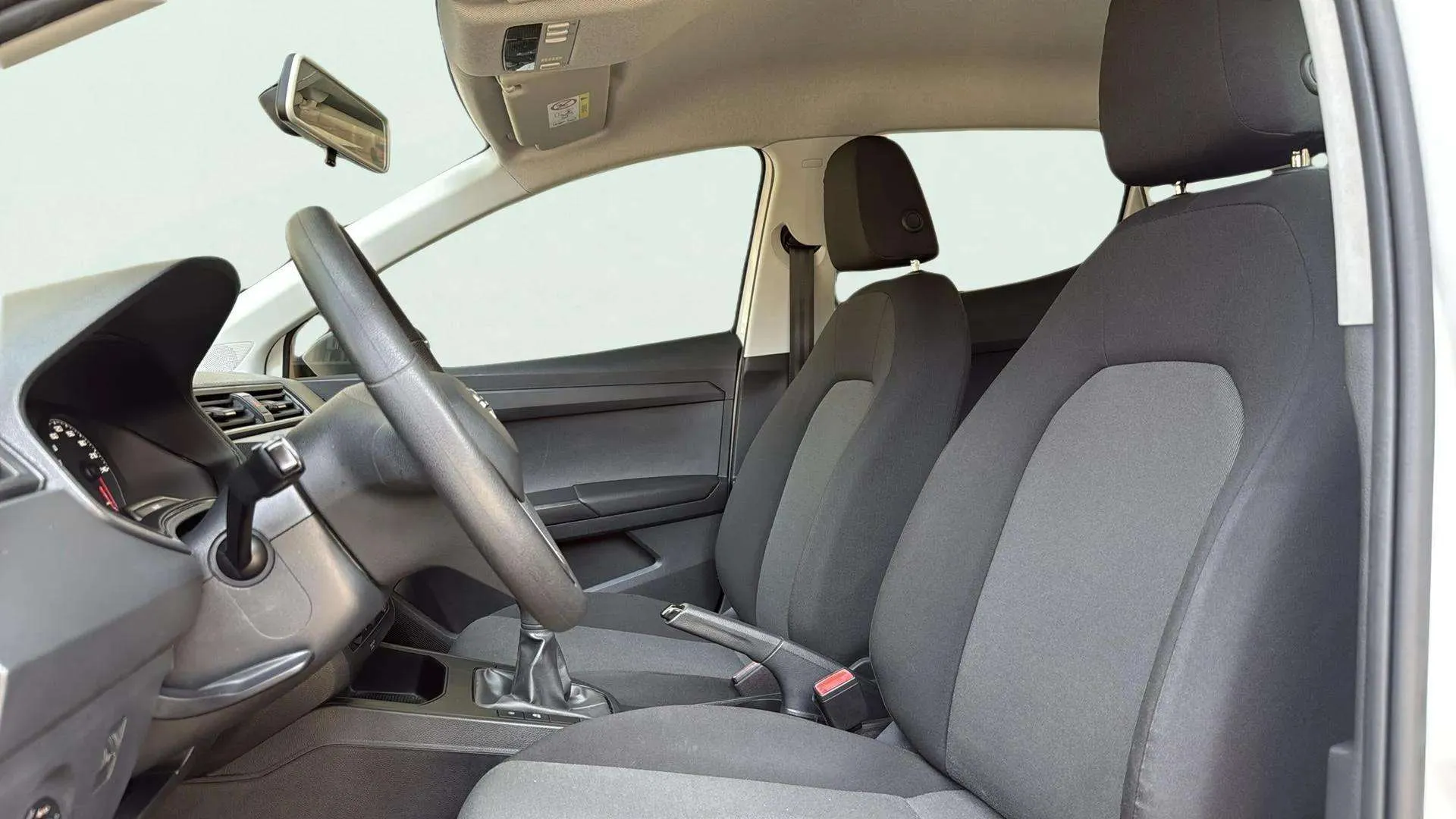 SEAT Ibiza 1.6 TDI Reference - foto 12