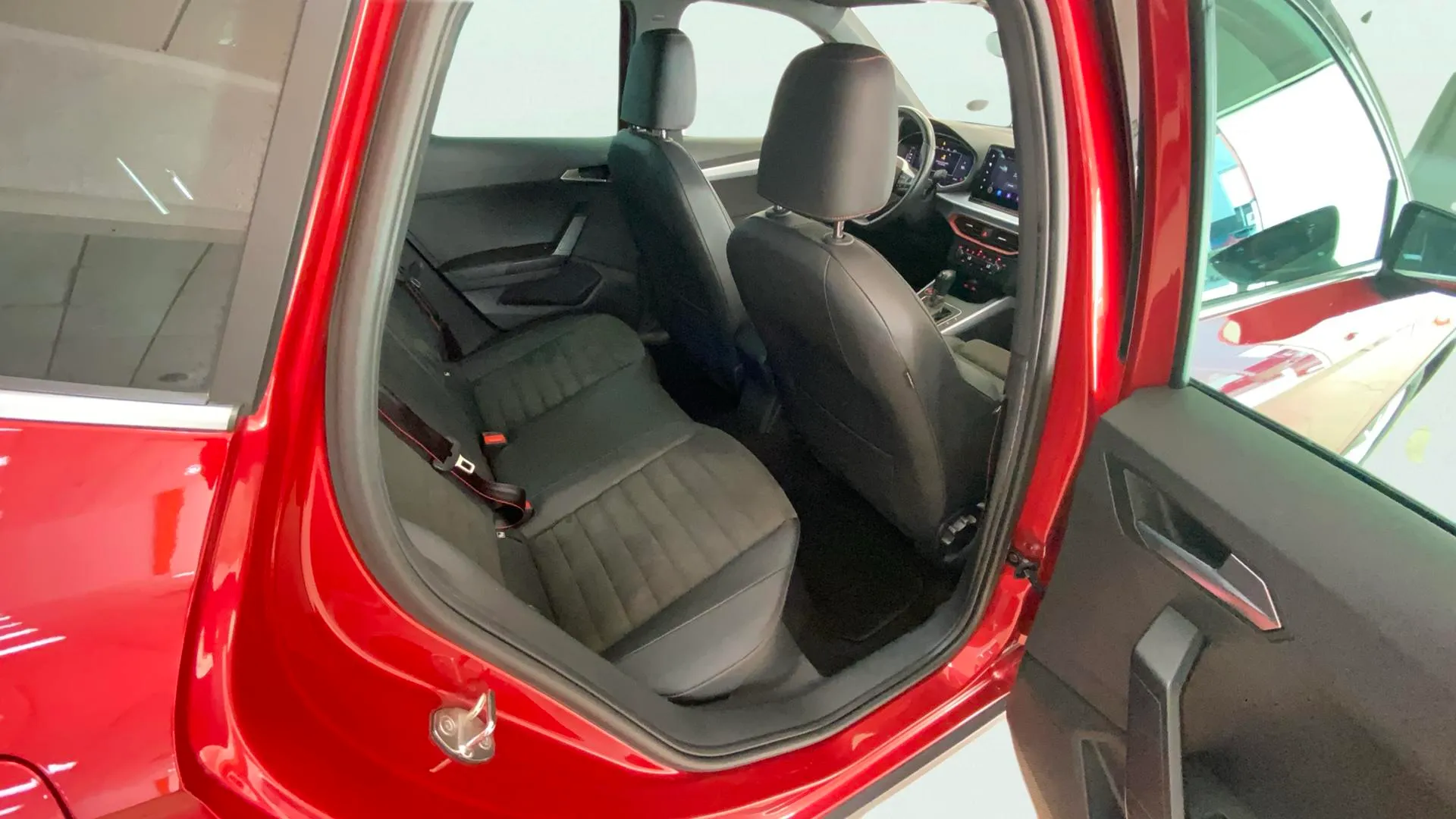 SEAT Arona 1.5 TSI DSG FR XM Edition - foto 10