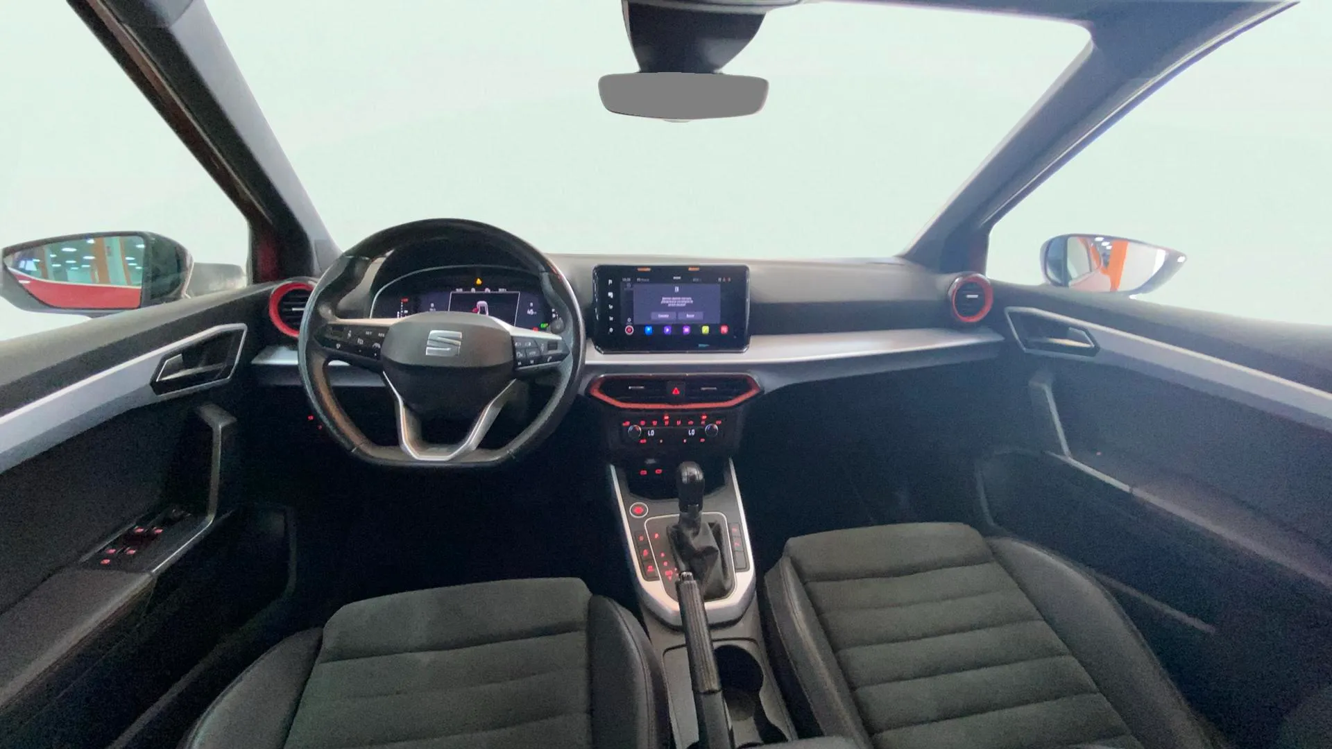 SEAT Arona 1.5 TSI DSG FR XM Edition - foto 13