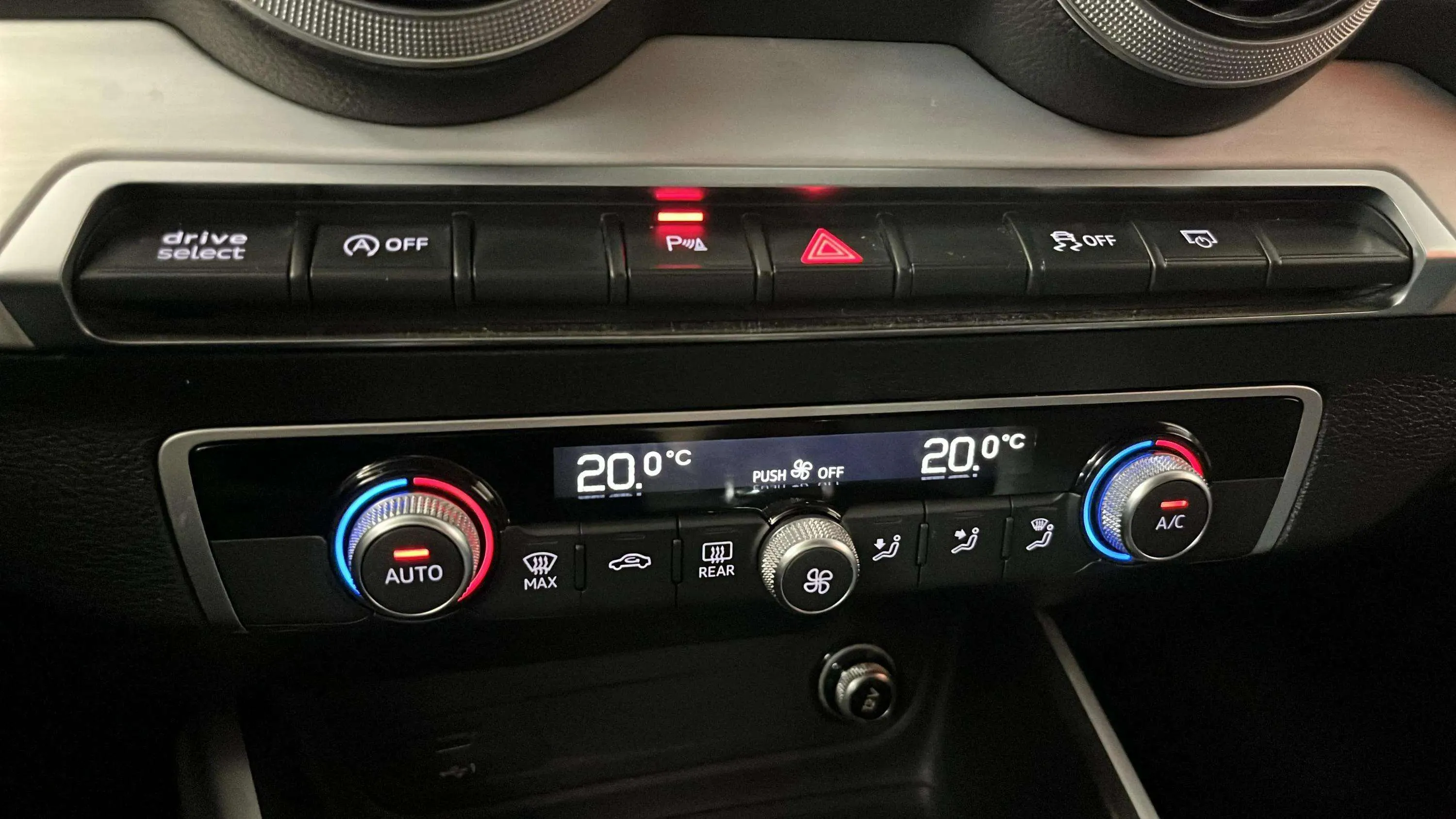 Audi Q2 Adr Bl Ed 35 TDI quattro S tr - foto 22