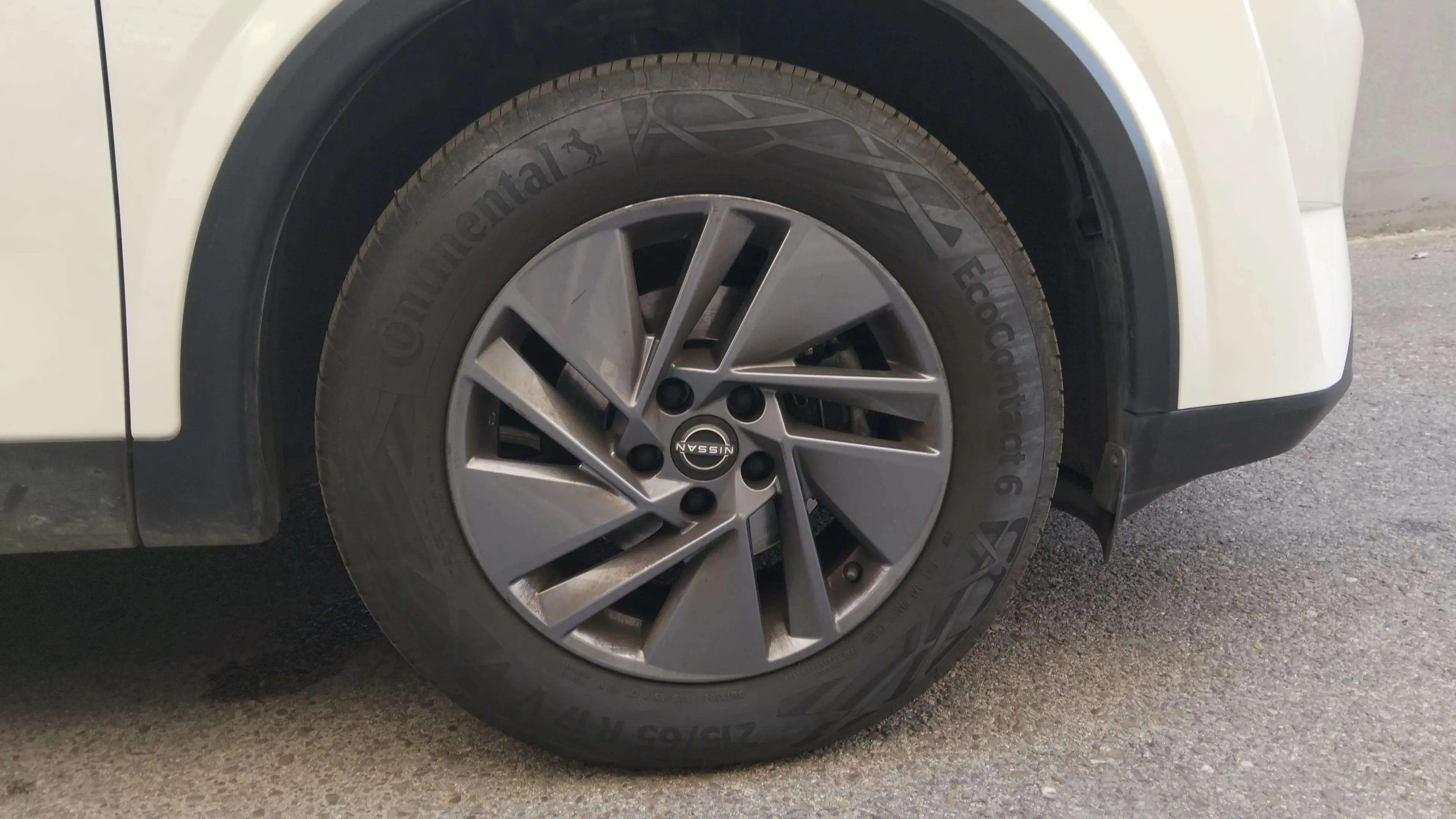 Nissan Qashqai DIG-T mHEV 4x2 Acenta - foto 17
