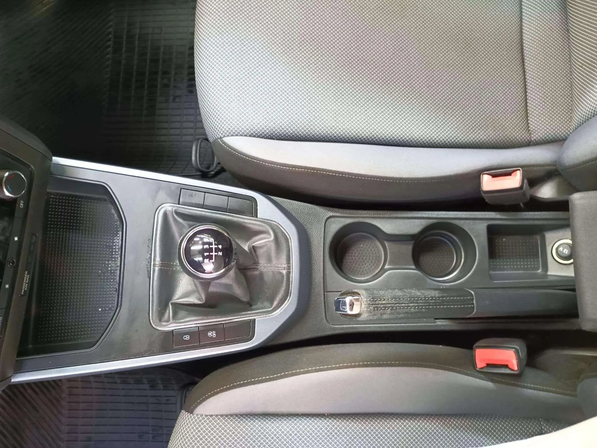 SEAT Arona 1.6 TDI Style Ecomotive - foto 10