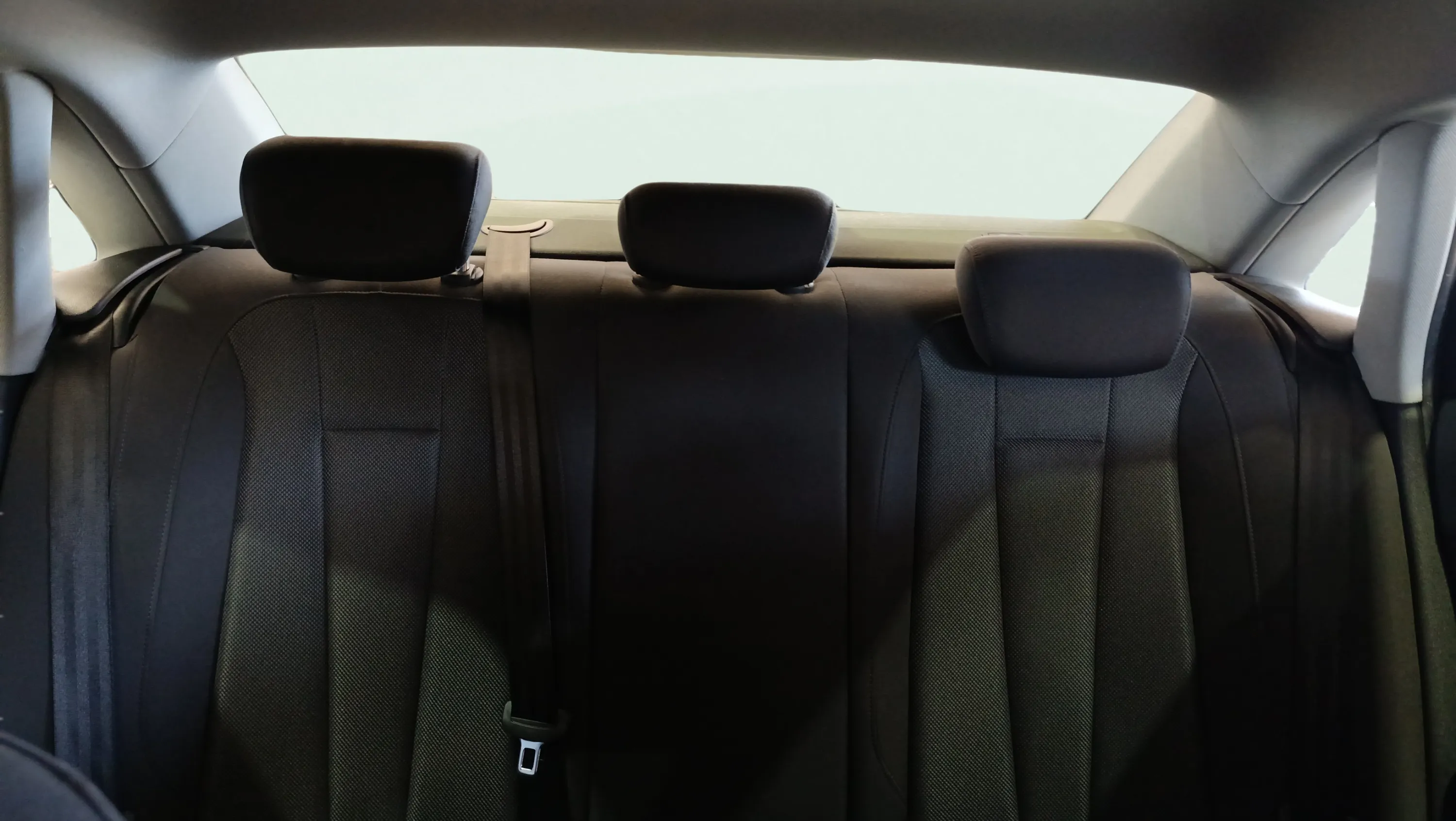 Audi A4 Advanced 30 TDI S tronic - foto 36