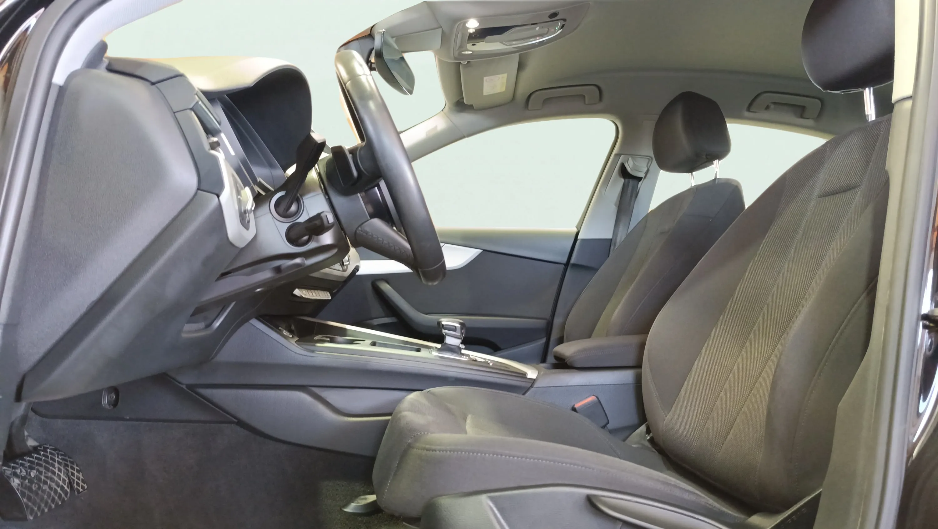 Audi A4 Advanced 30 TDI S tronic - foto 34