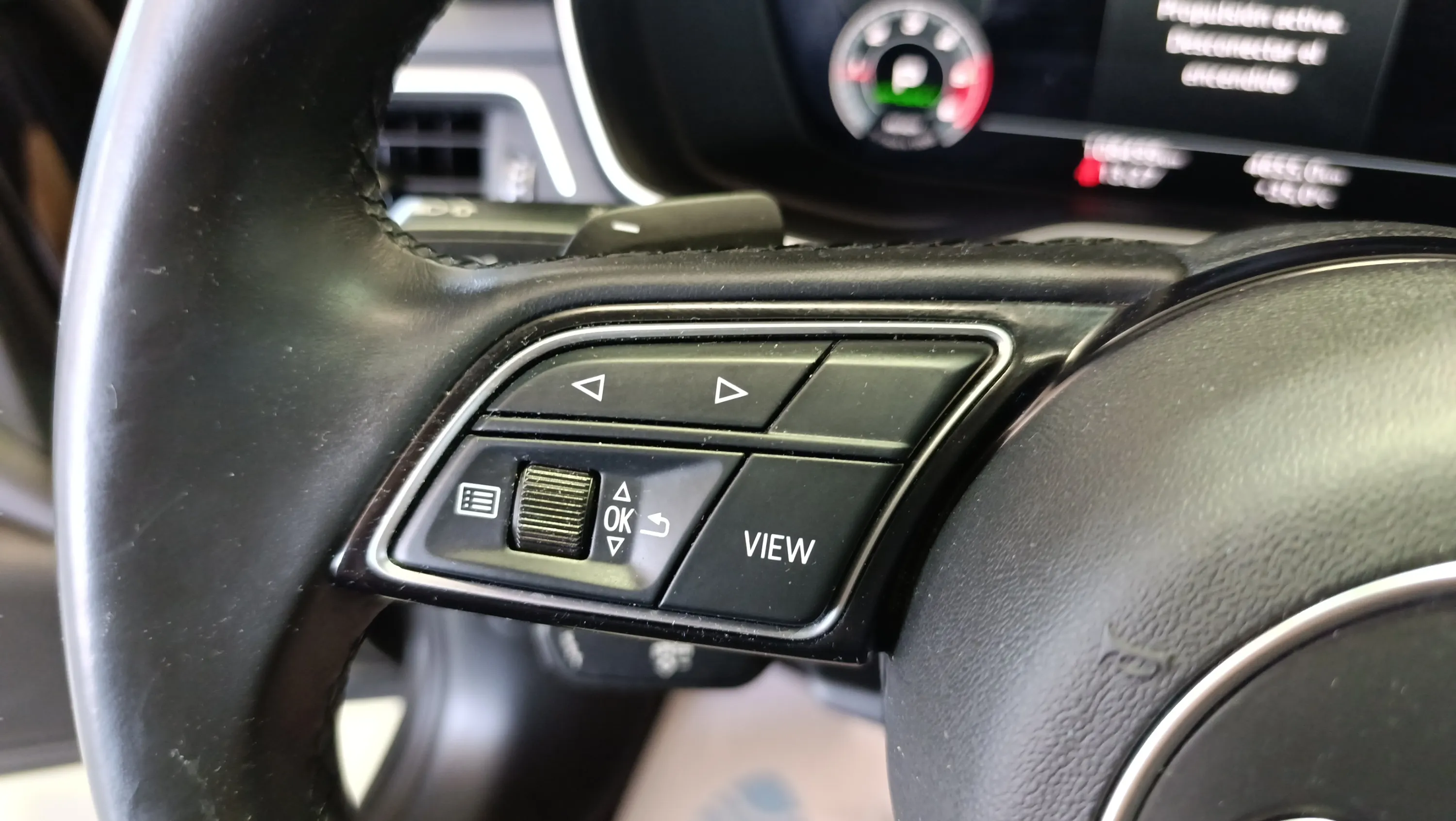 Audi A4 Advanced 30 TDI S tronic - foto 11