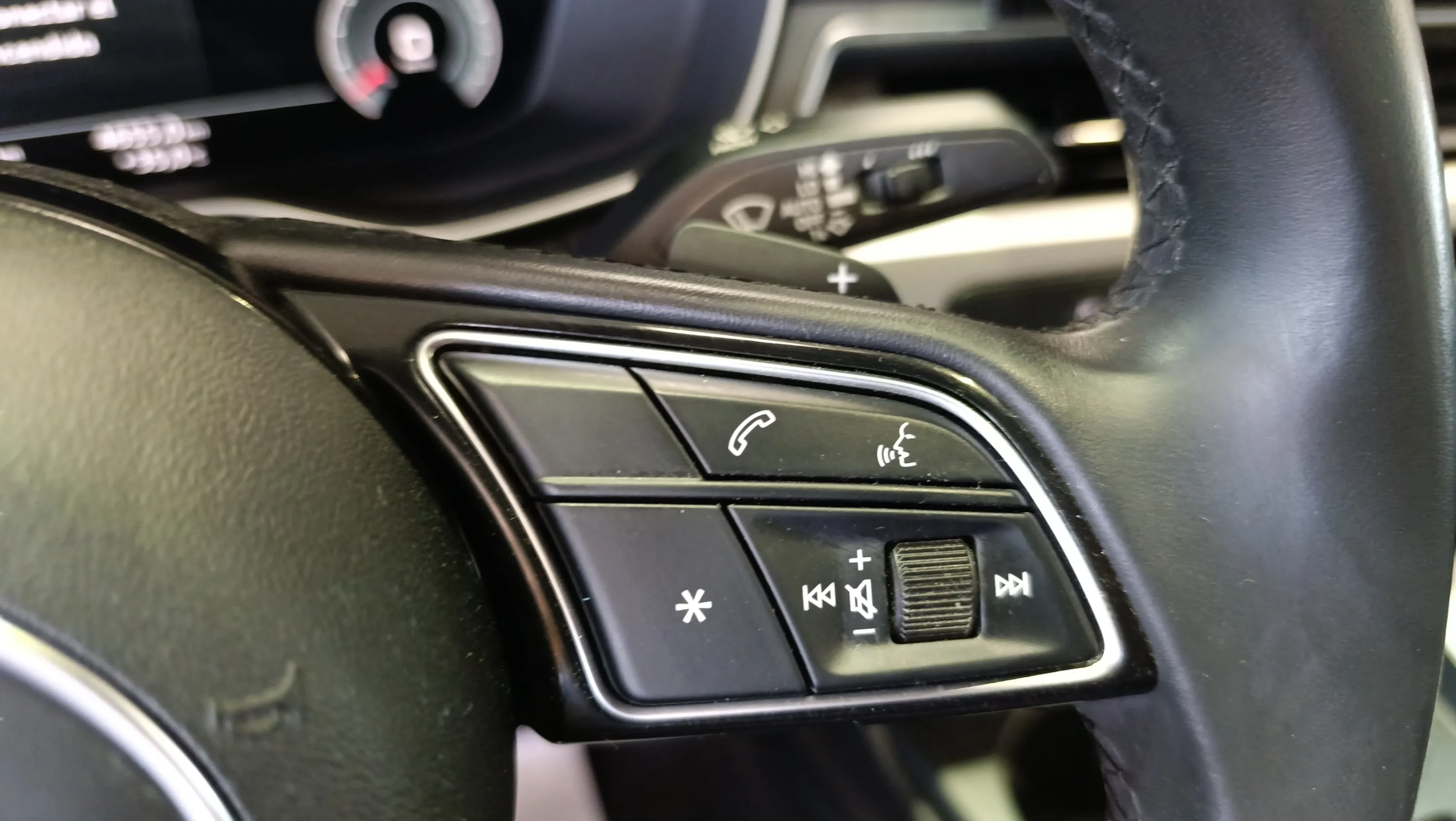 Audi A4 Advanced 30 TDI S tronic - foto 13