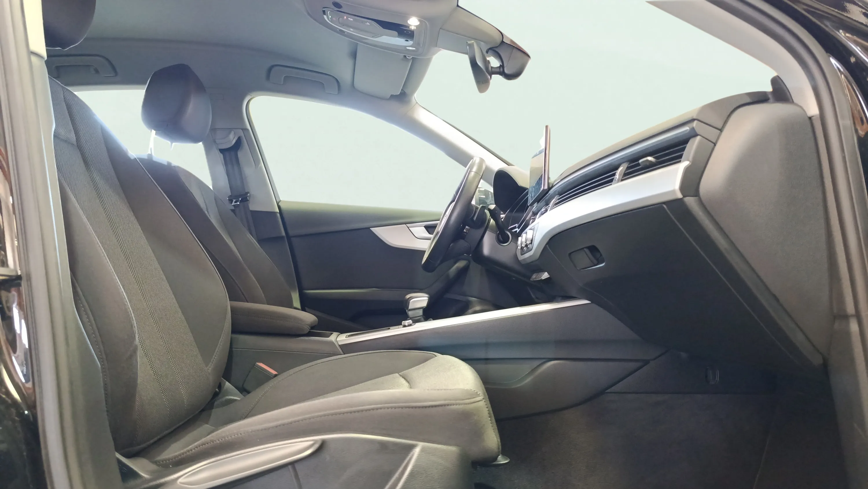 Audi A4 Advanced 30 TDI S tronic - foto 35