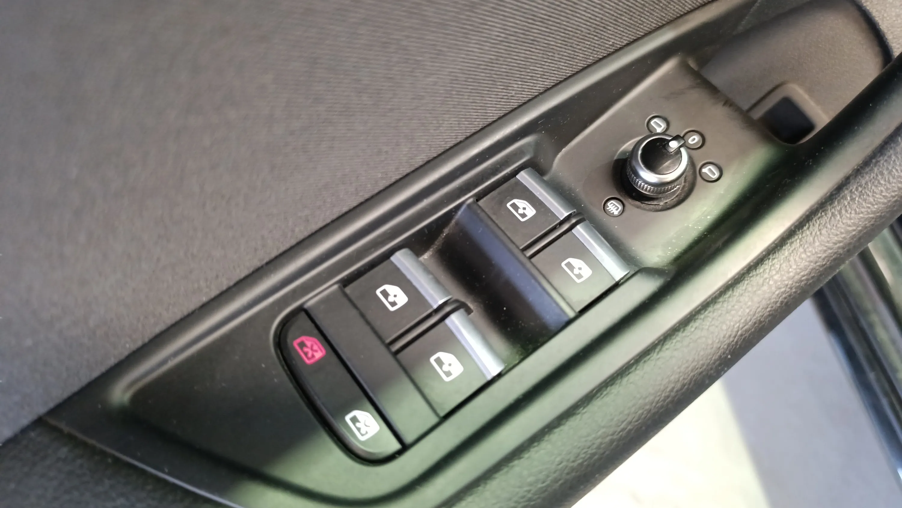 Audi A4 Advanced 30 TDI S tronic - foto 33