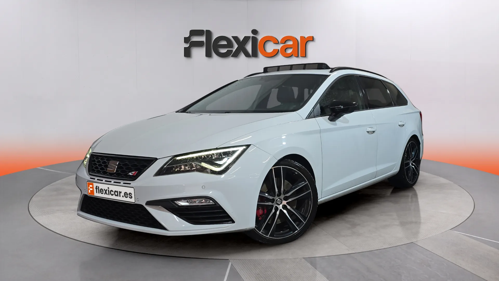 SEAT León ST 2.0 TSI DSG-6 Cupra - foto 2