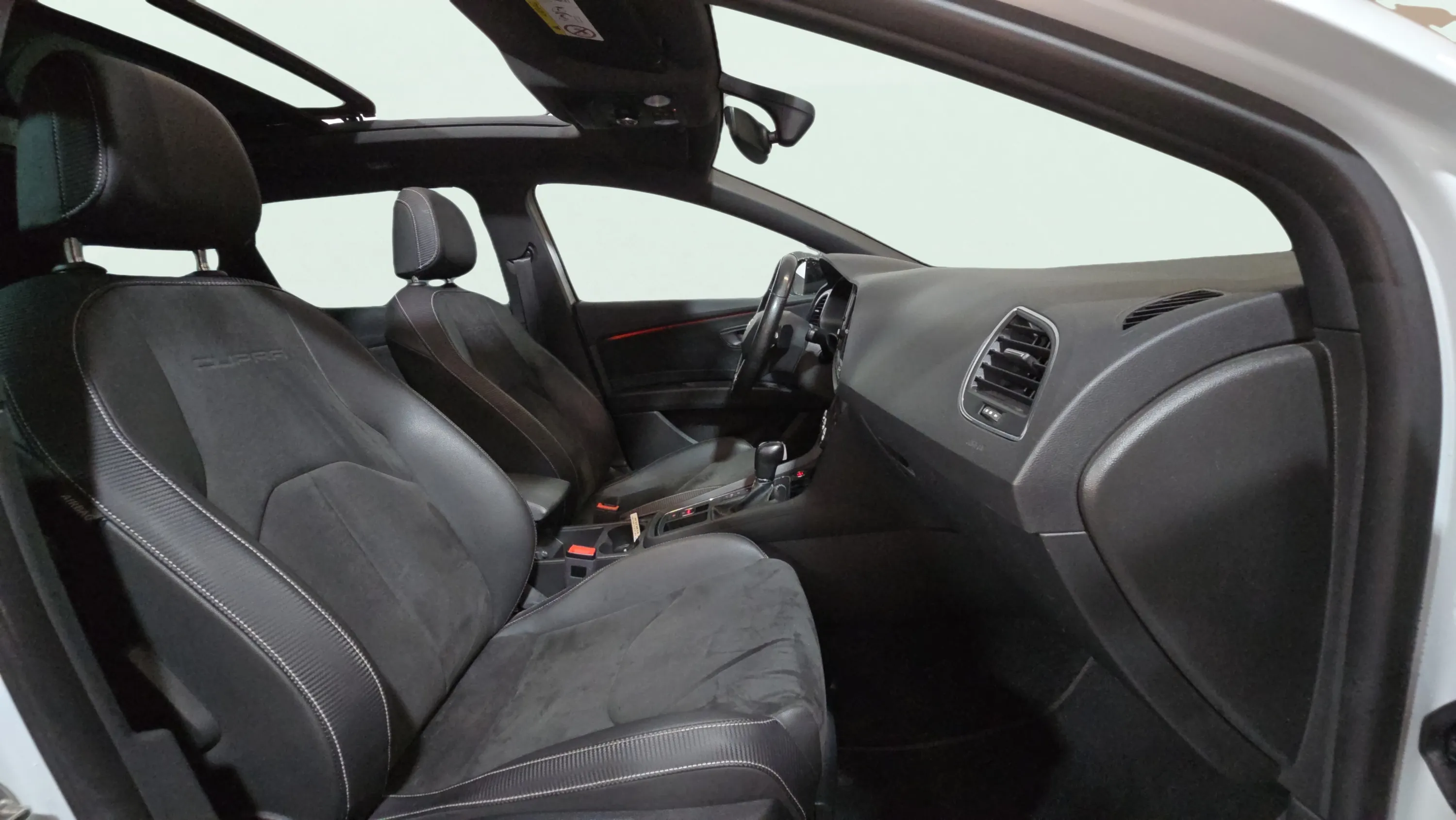 SEAT León ST 2.0 TSI DSG-6 Cupra - foto 18