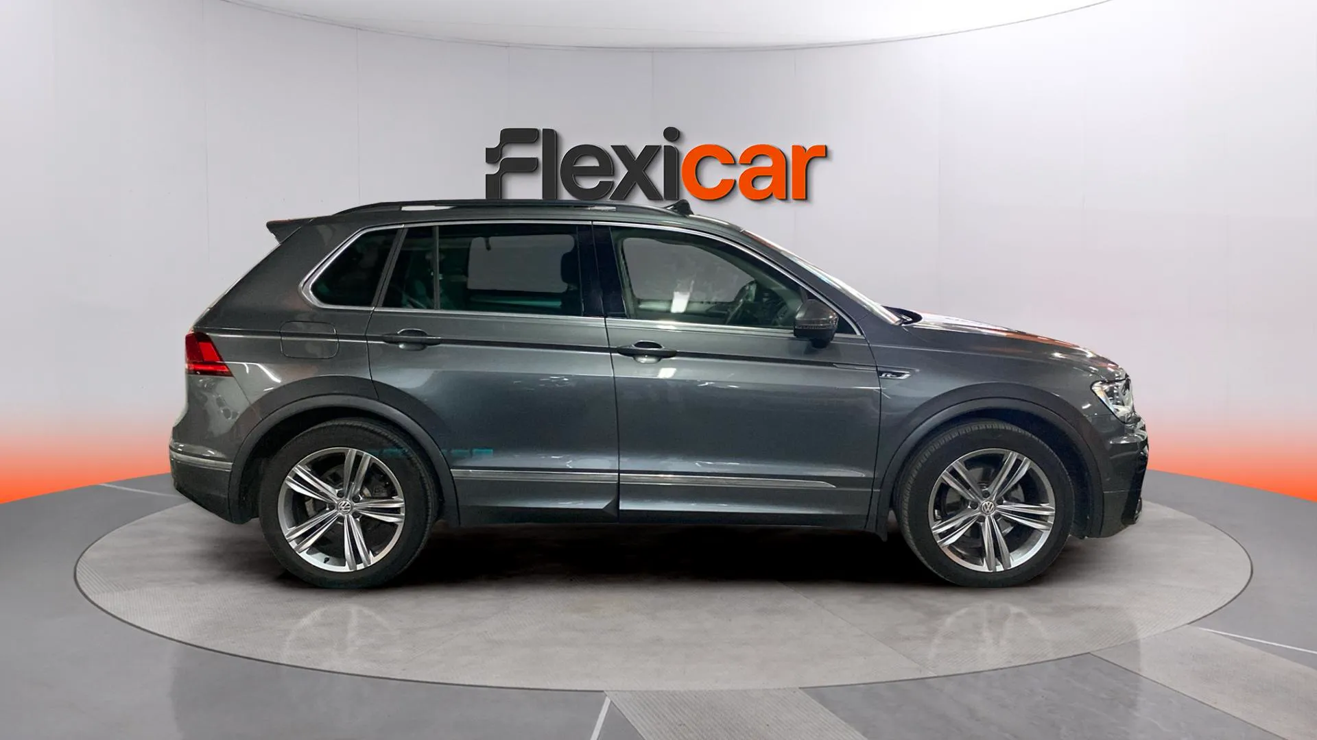 Volkswagen Tiguan Sport 1.5 TSI DSG - foto 4