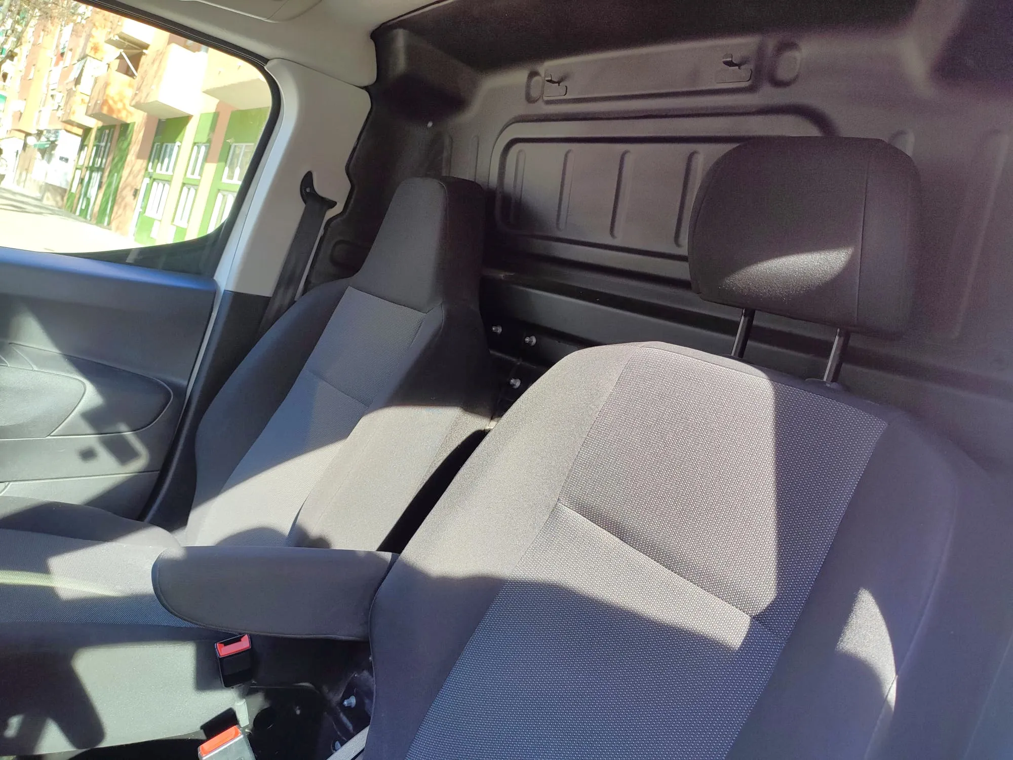 Peugeot Partner Pro Standard 600kg PureTech - foto 6