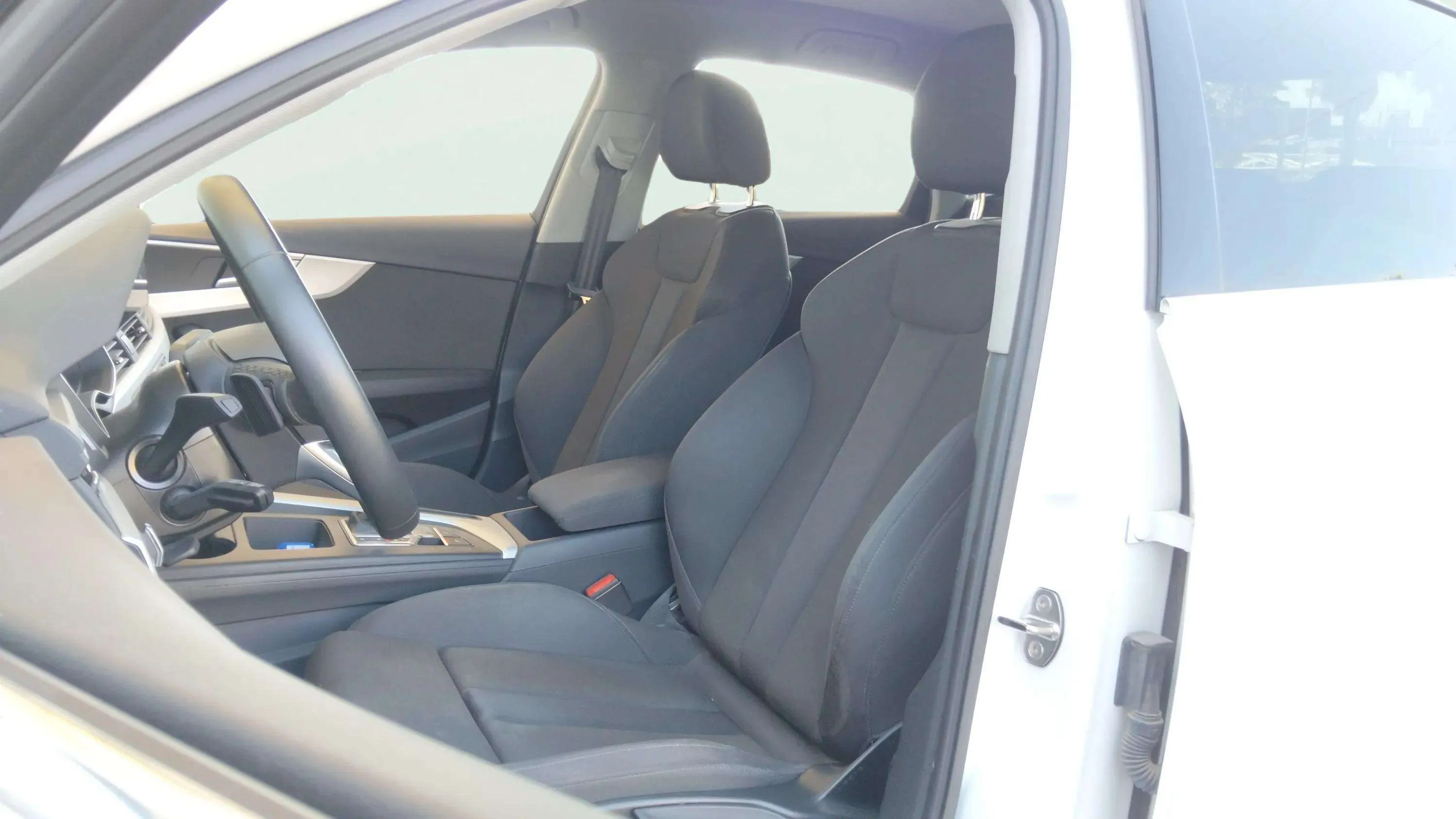 Audi A4 Avant Advanced 35 TDI S tronic - foto 18