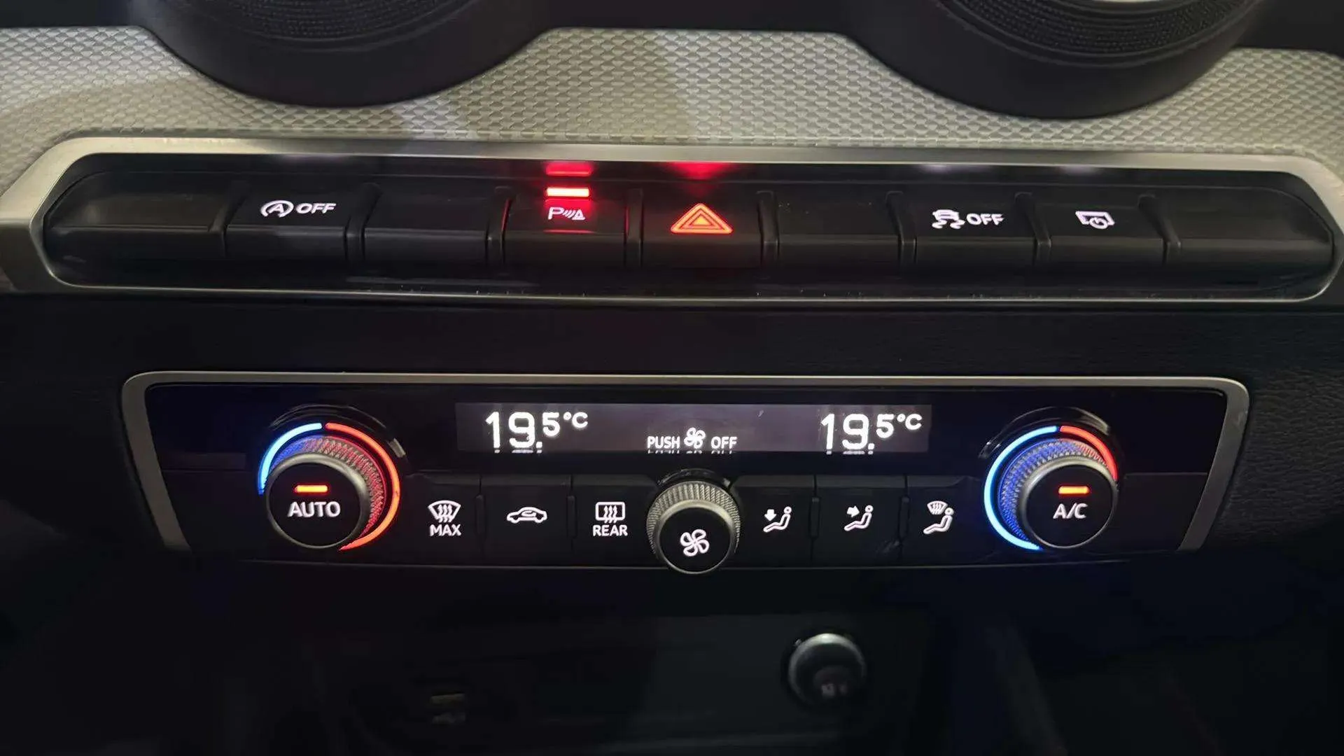 Audi Q2 Adrenalin 30 TDI S tronic - foto 15