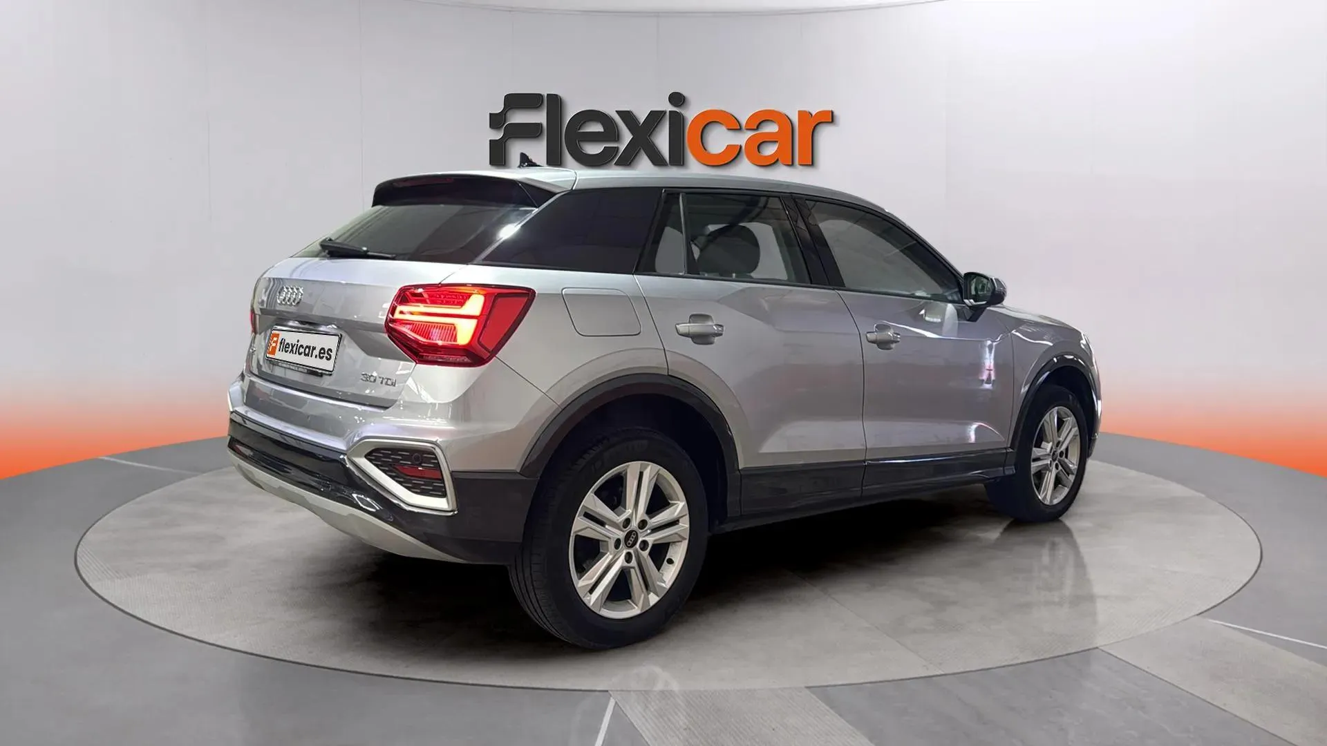 Audi Q2 Adrenalin 30 TDI S tronic - foto 7