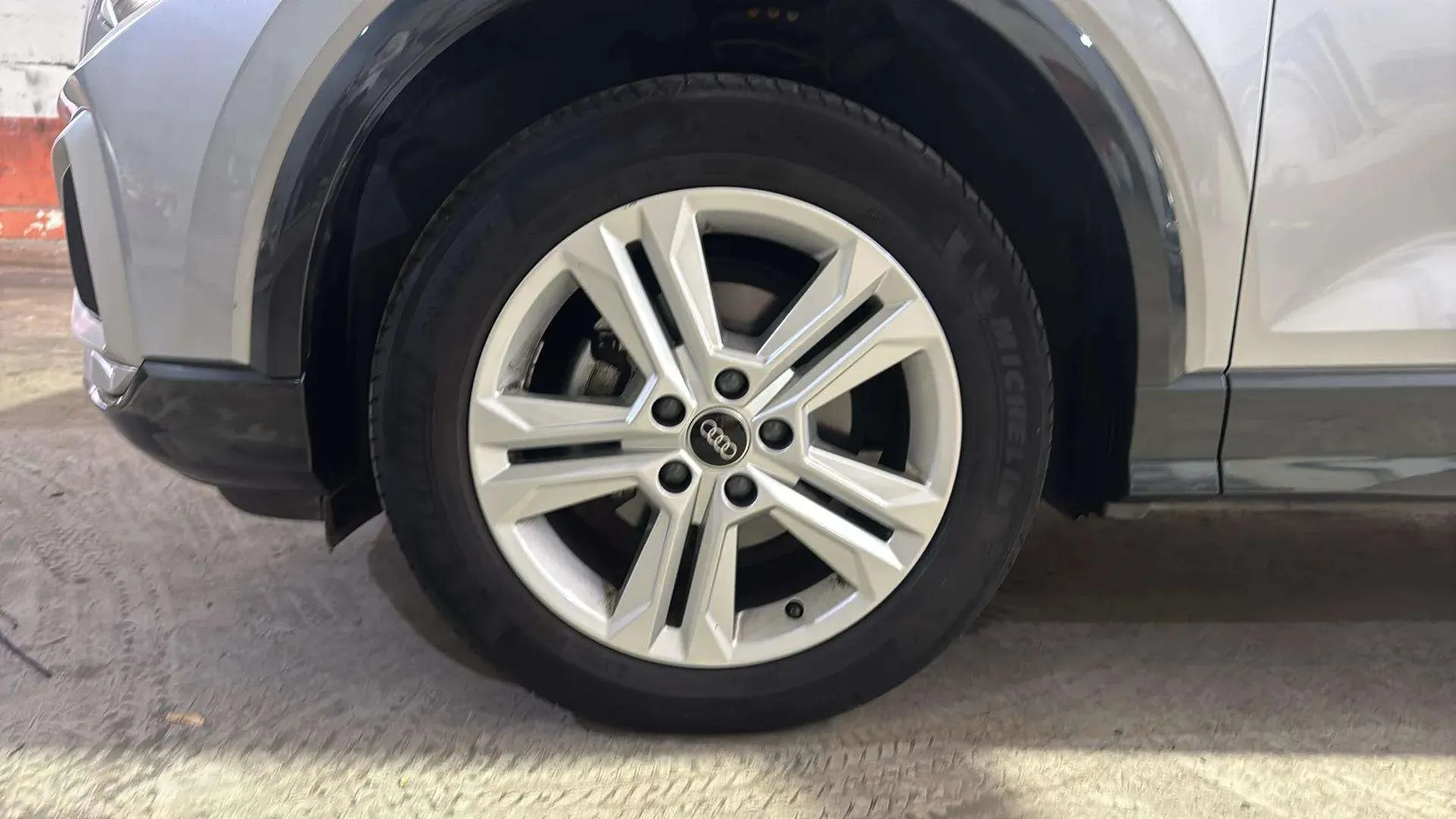Audi Q2 Adrenalin 30 TDI S tronic - foto 29