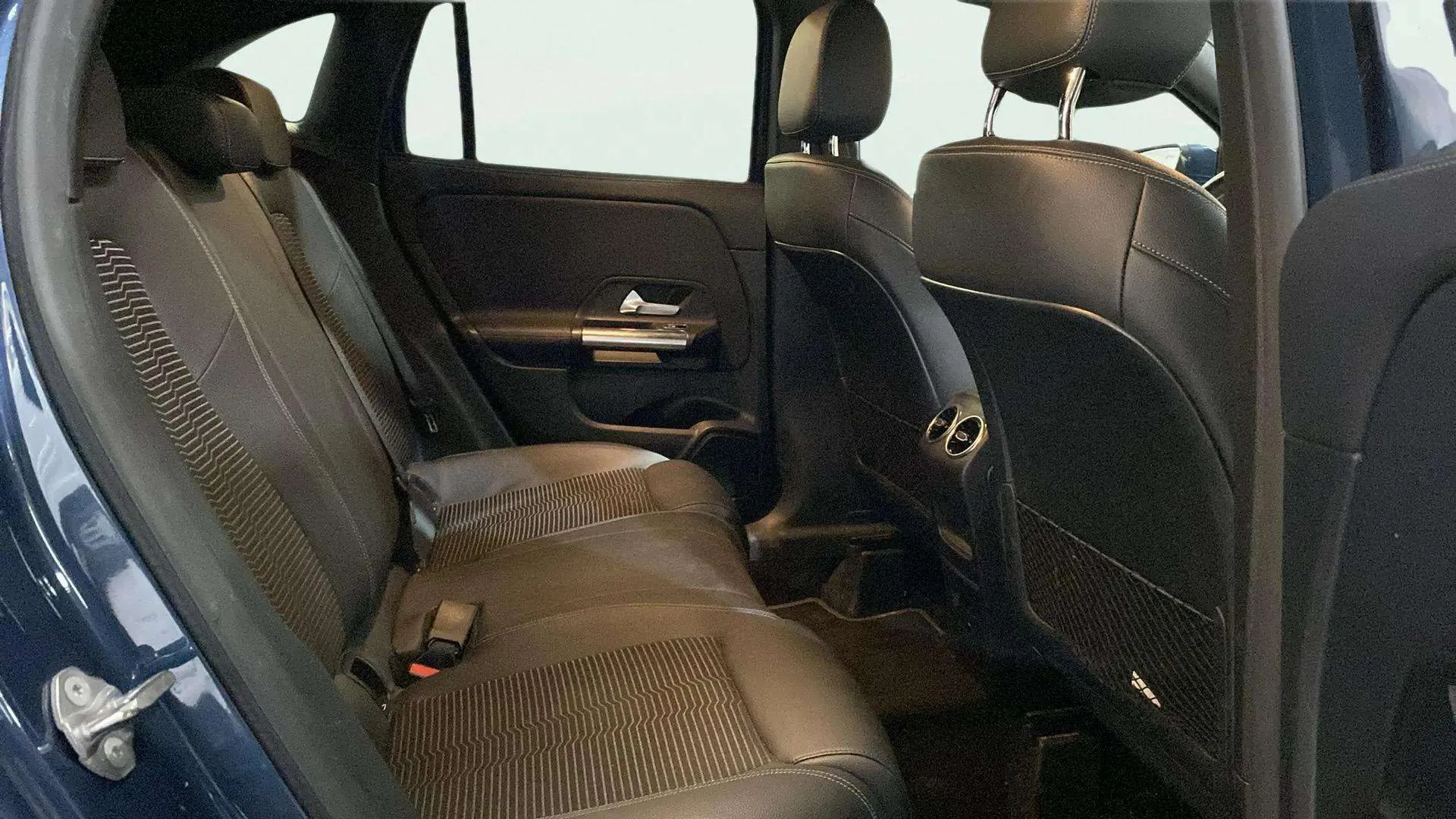 Mercedes-Benz GLA 250 e - foto 10