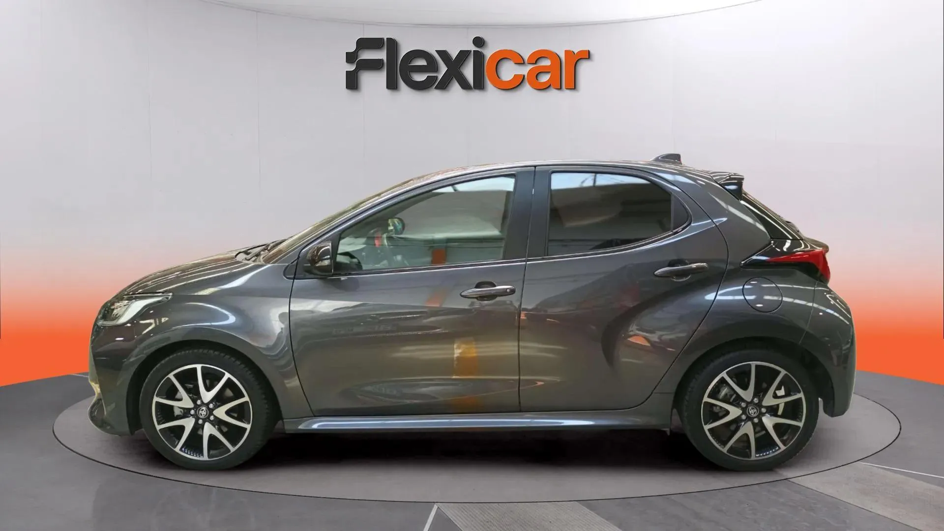 Toyota Yaris 1.5 120H Active Tech - foto 3