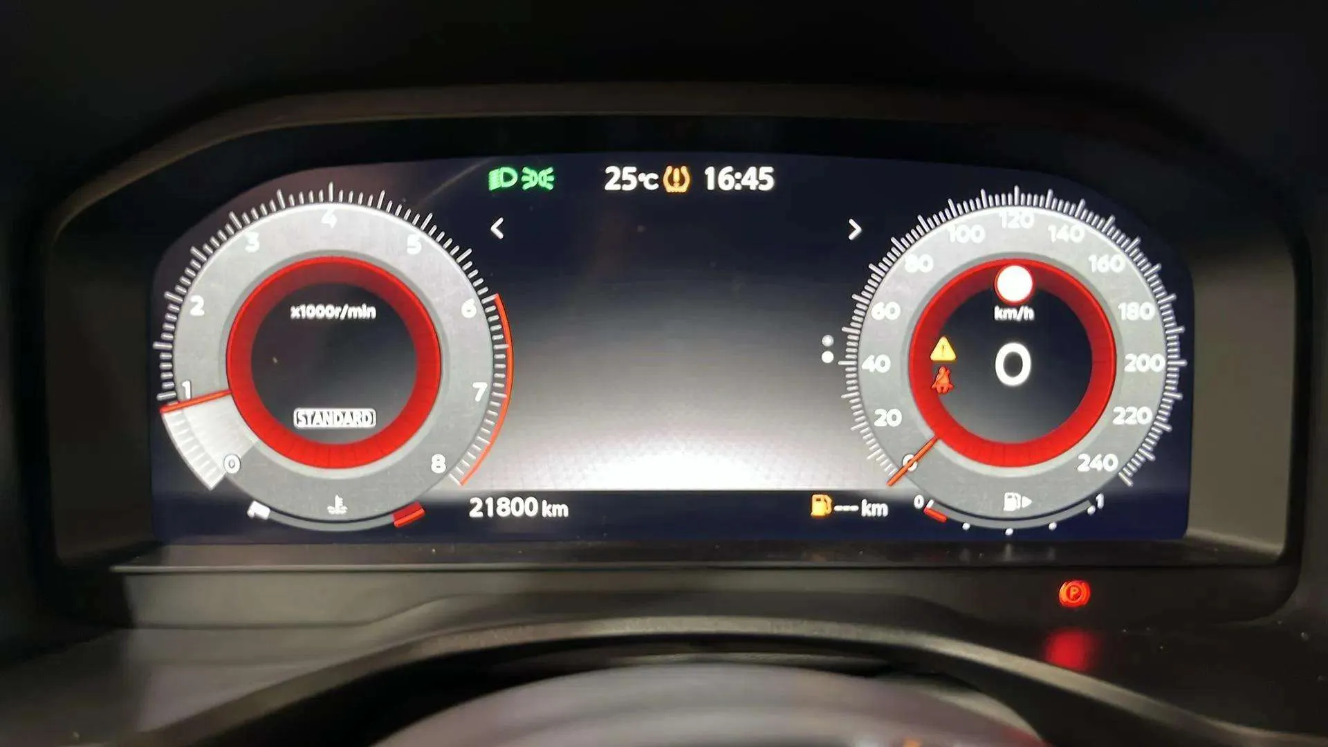 Nissan Qashqai DIG-T mHEV 4x2 Acenta - foto 9