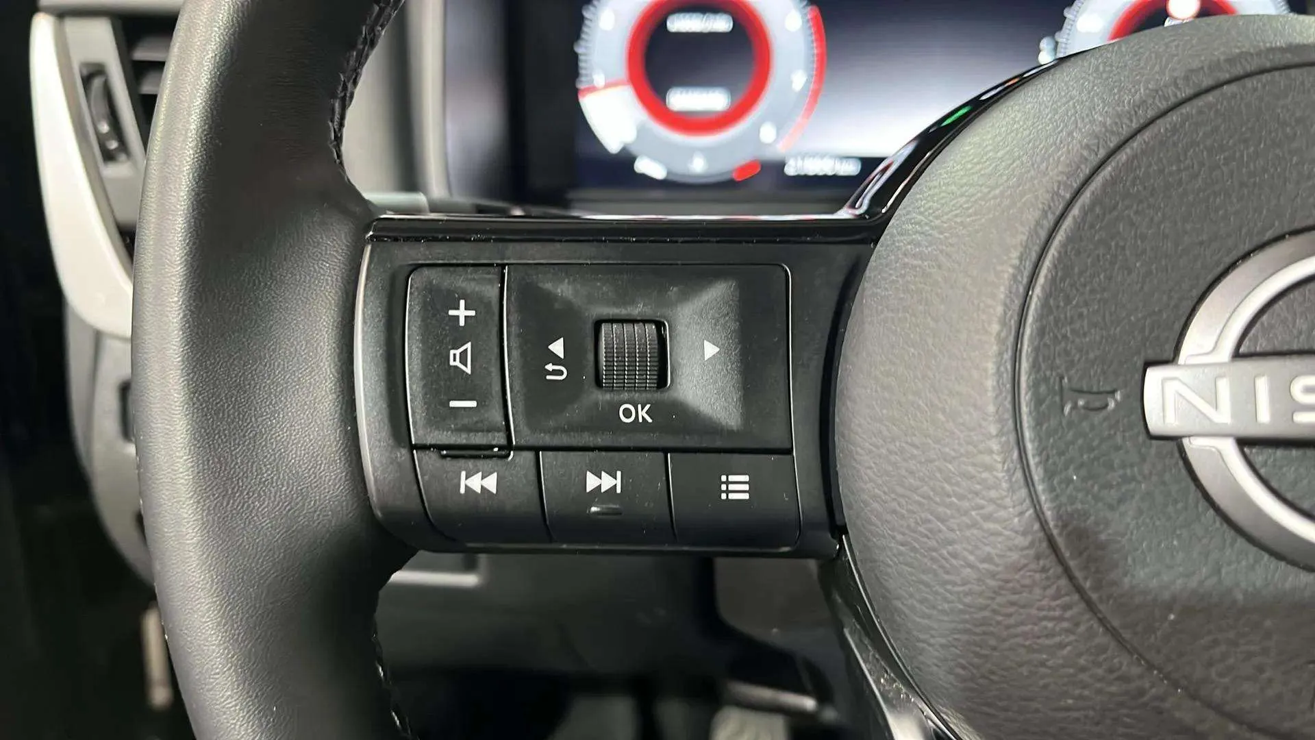 Nissan Qashqai DIG-T mHEV 4x2 Acenta - foto 21