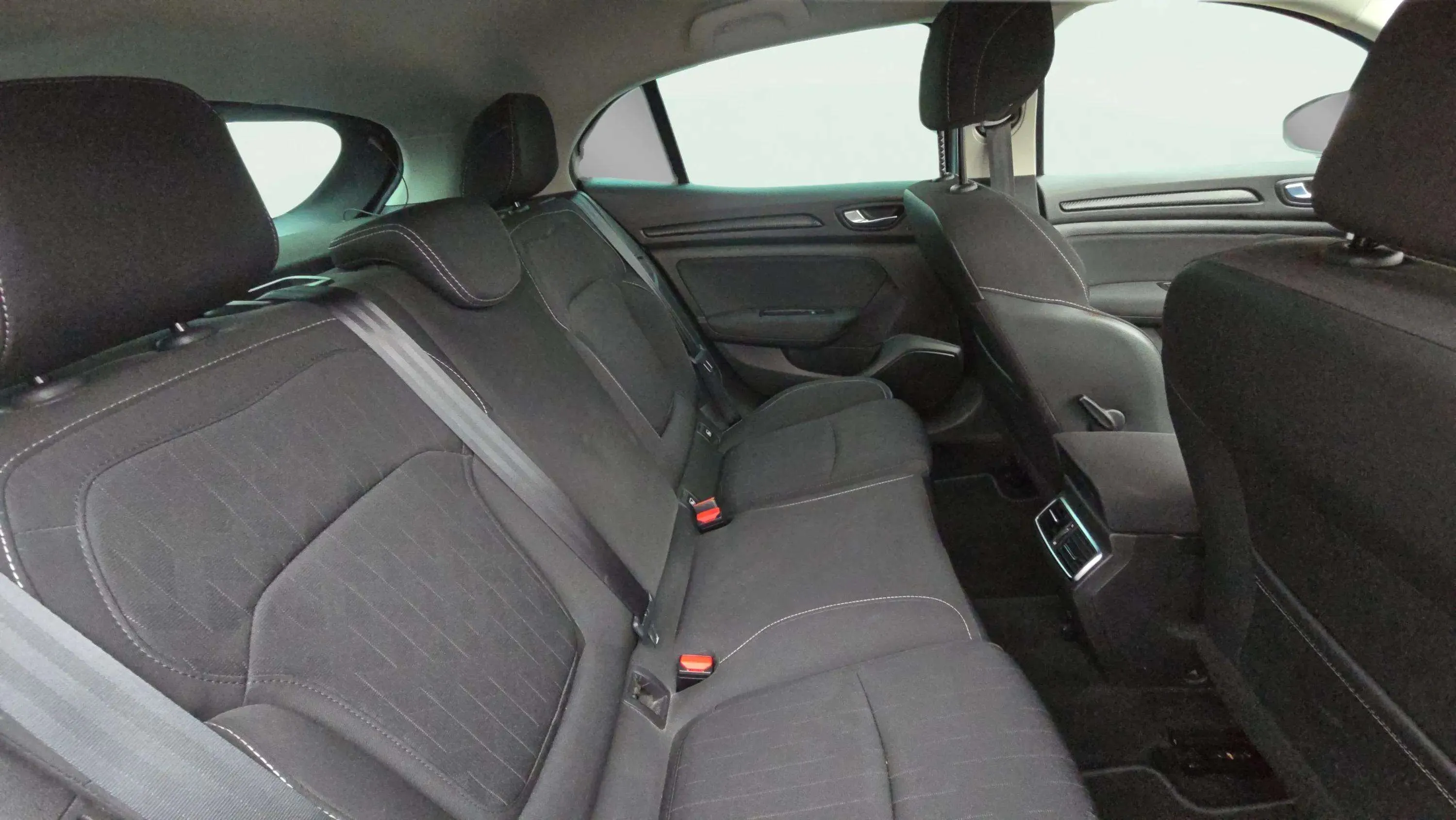 Renault Mégane Limited TCe GPF -SS - foto 12