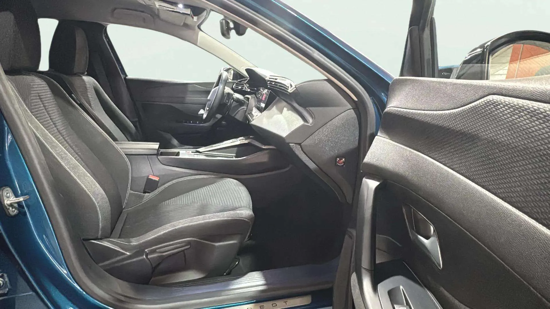 Peugeot 308 Active PureTech 130 EAT8 - foto 19