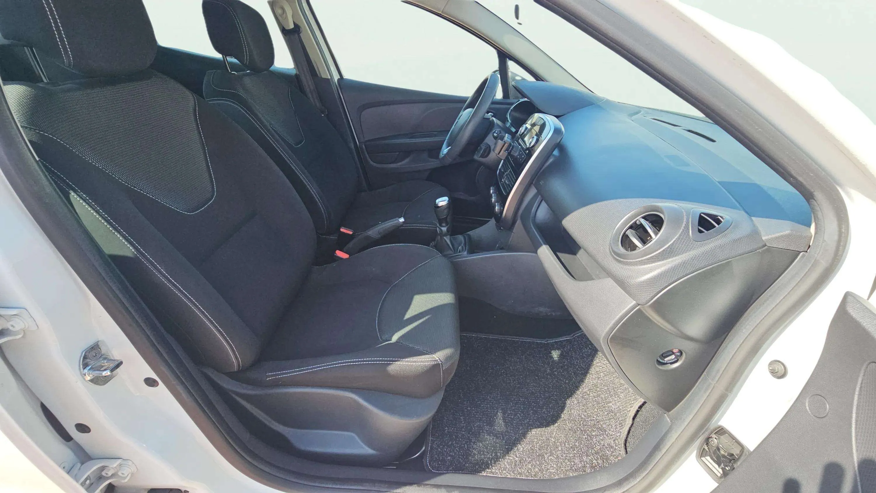 Renault Clio Business TCe GLP -18 - foto 16