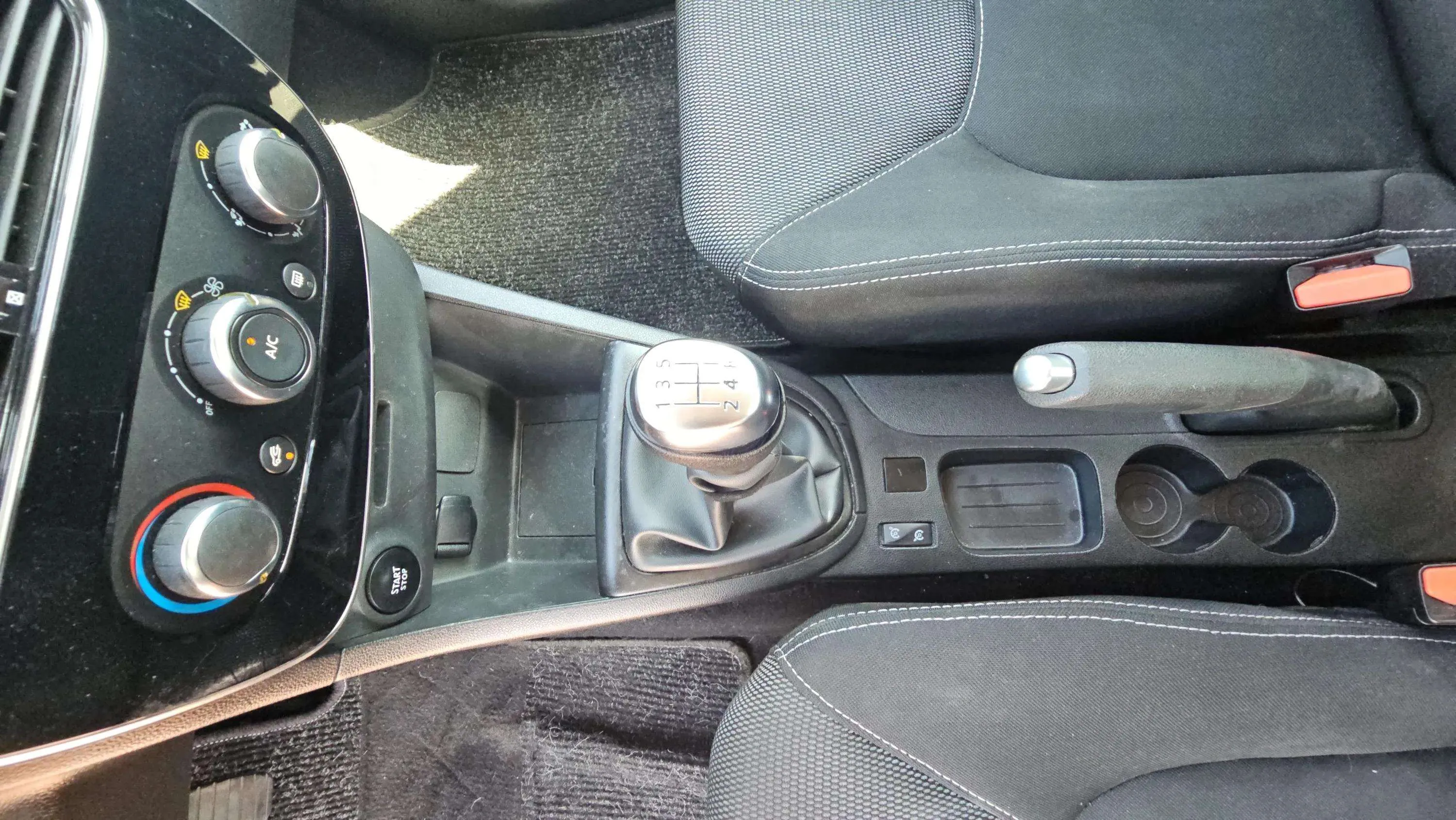 Renault Clio Business TCe GLP -18 - foto 26