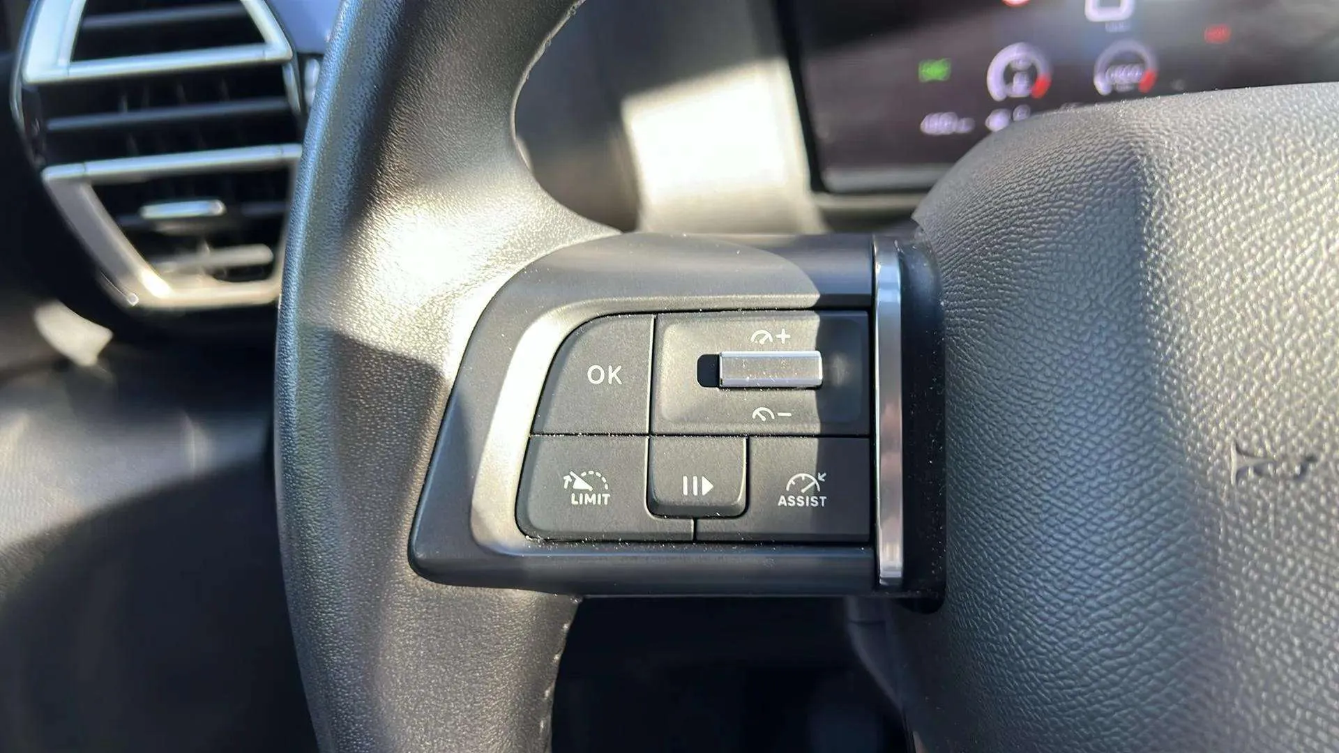 Citroën C4 PureTech 130 Plus - foto 3
