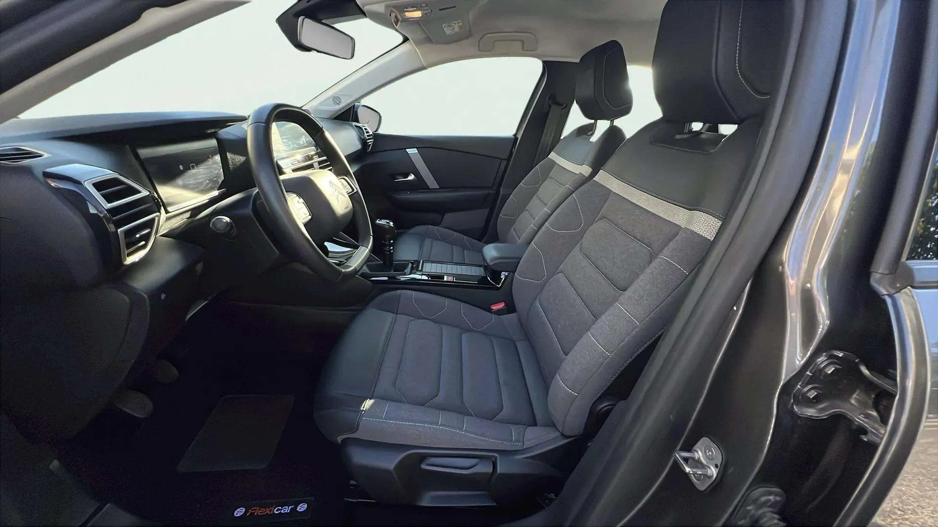 Citroën C4 PureTech 130 Plus - foto 6