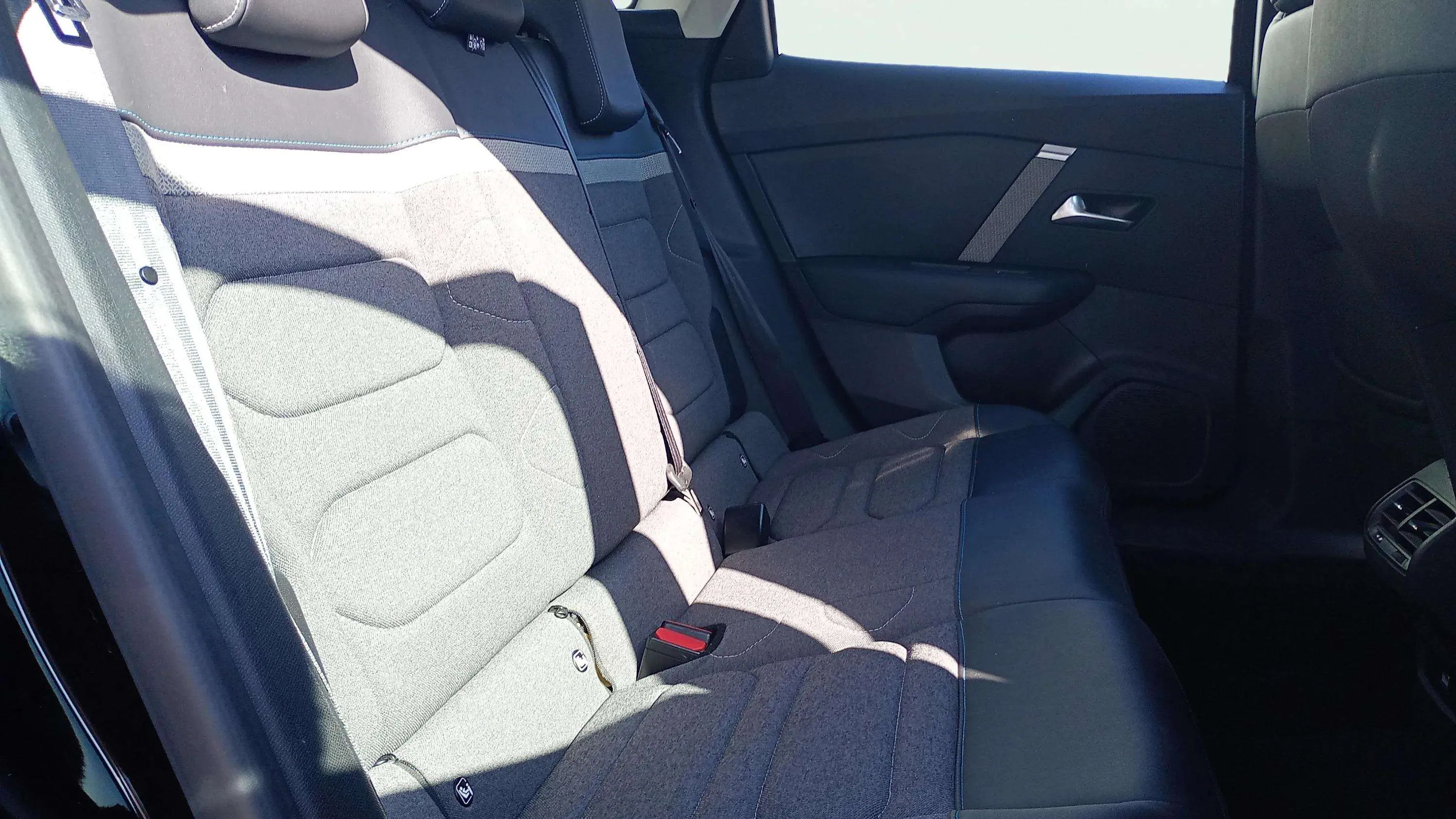 Citroën C4 PureTech 130 Plus - foto 17