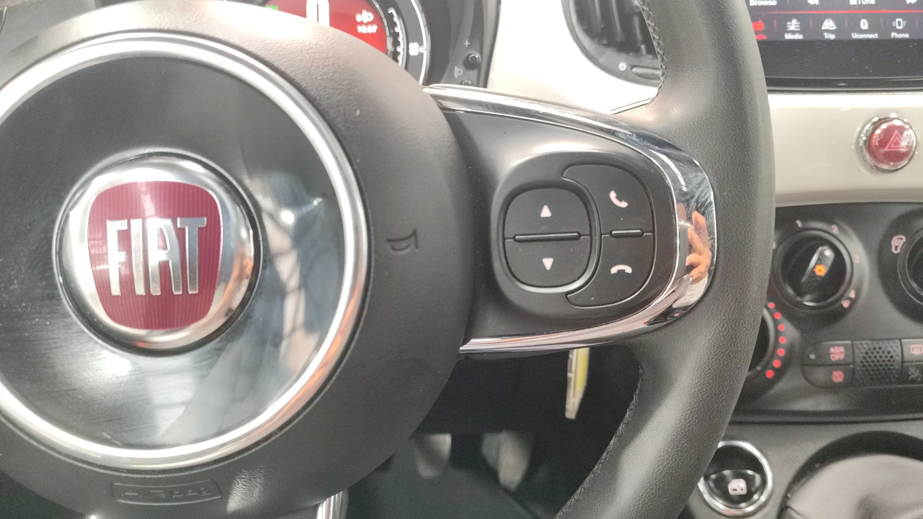 Fiat 500 Monotrim 1.0 Hybrid Tech - foto 13