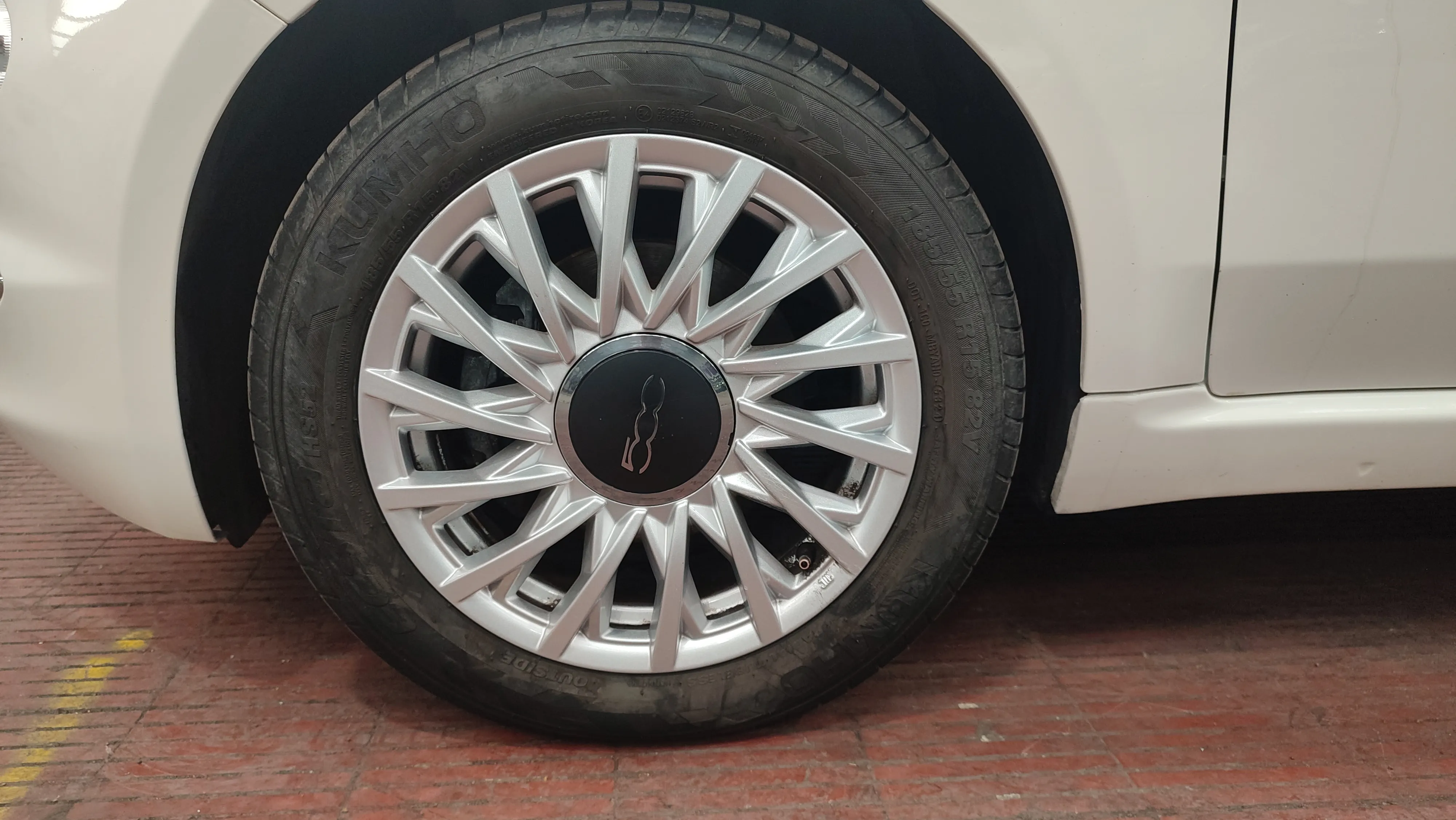 Fiat 500 Monotrim 1.0 Hybrid Tech - foto 30