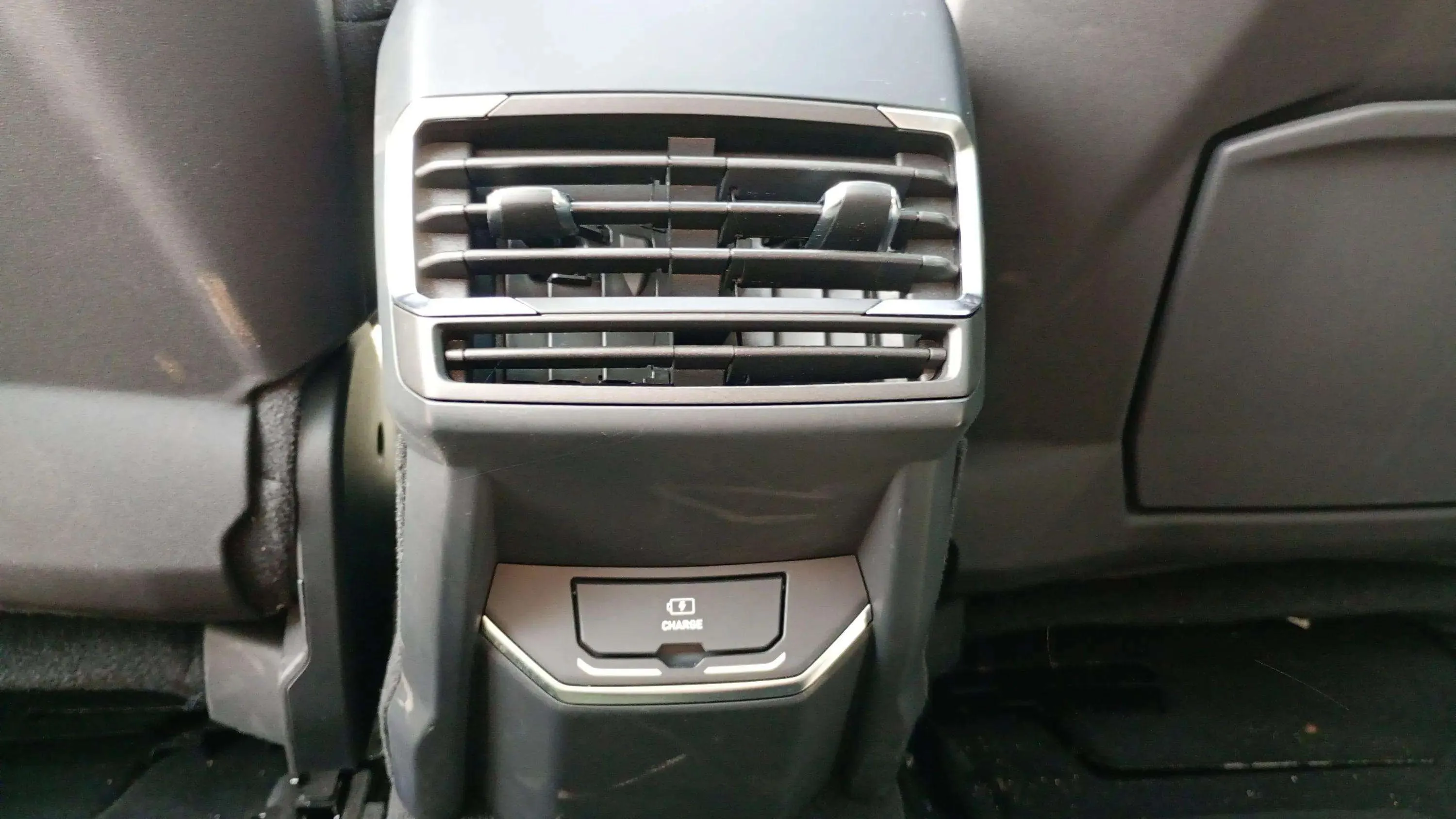 Lynk & Co 01 1.5 PHEV - foto 27