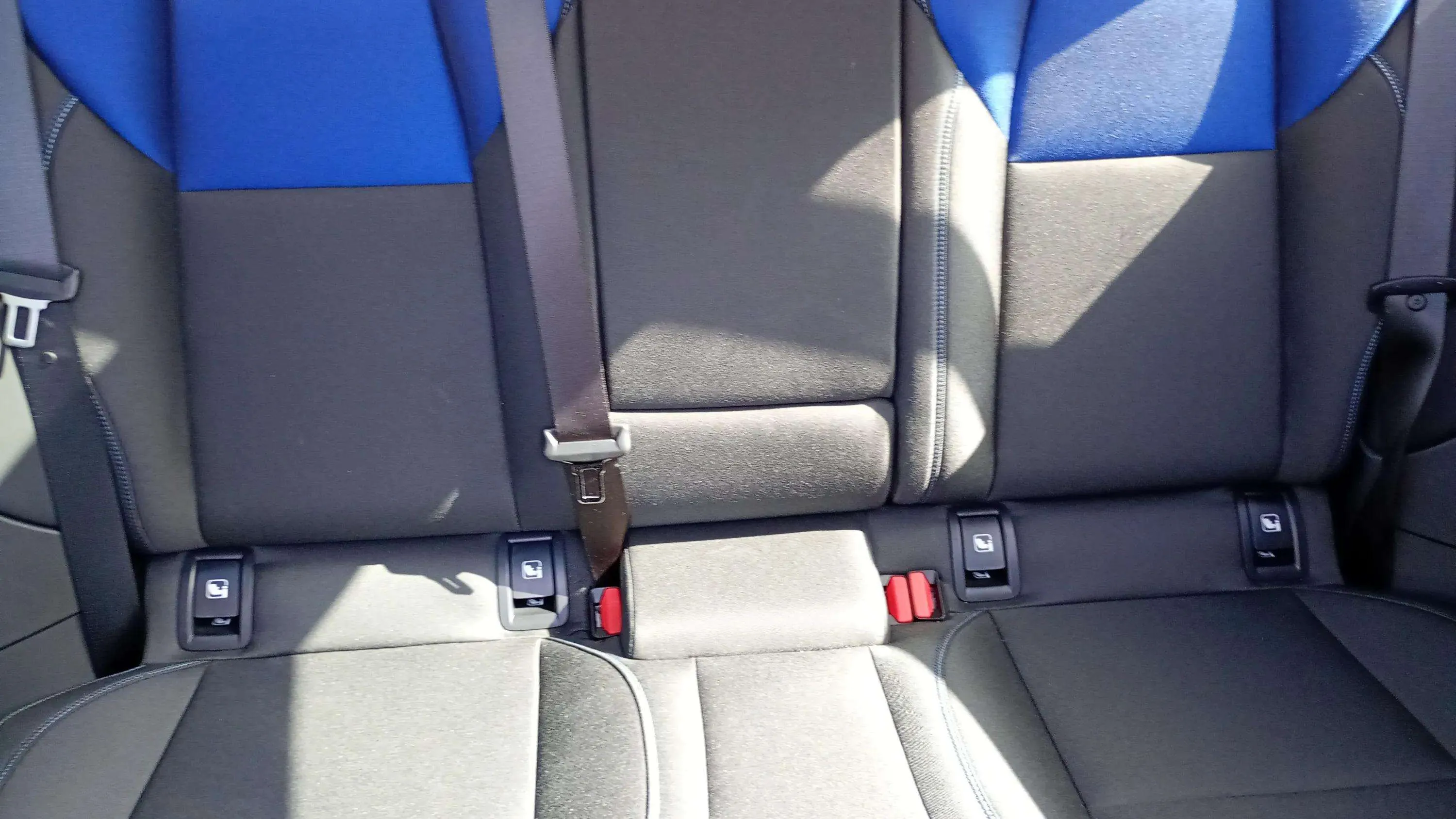 Lynk & Co 01 1.5 PHEV - foto 21