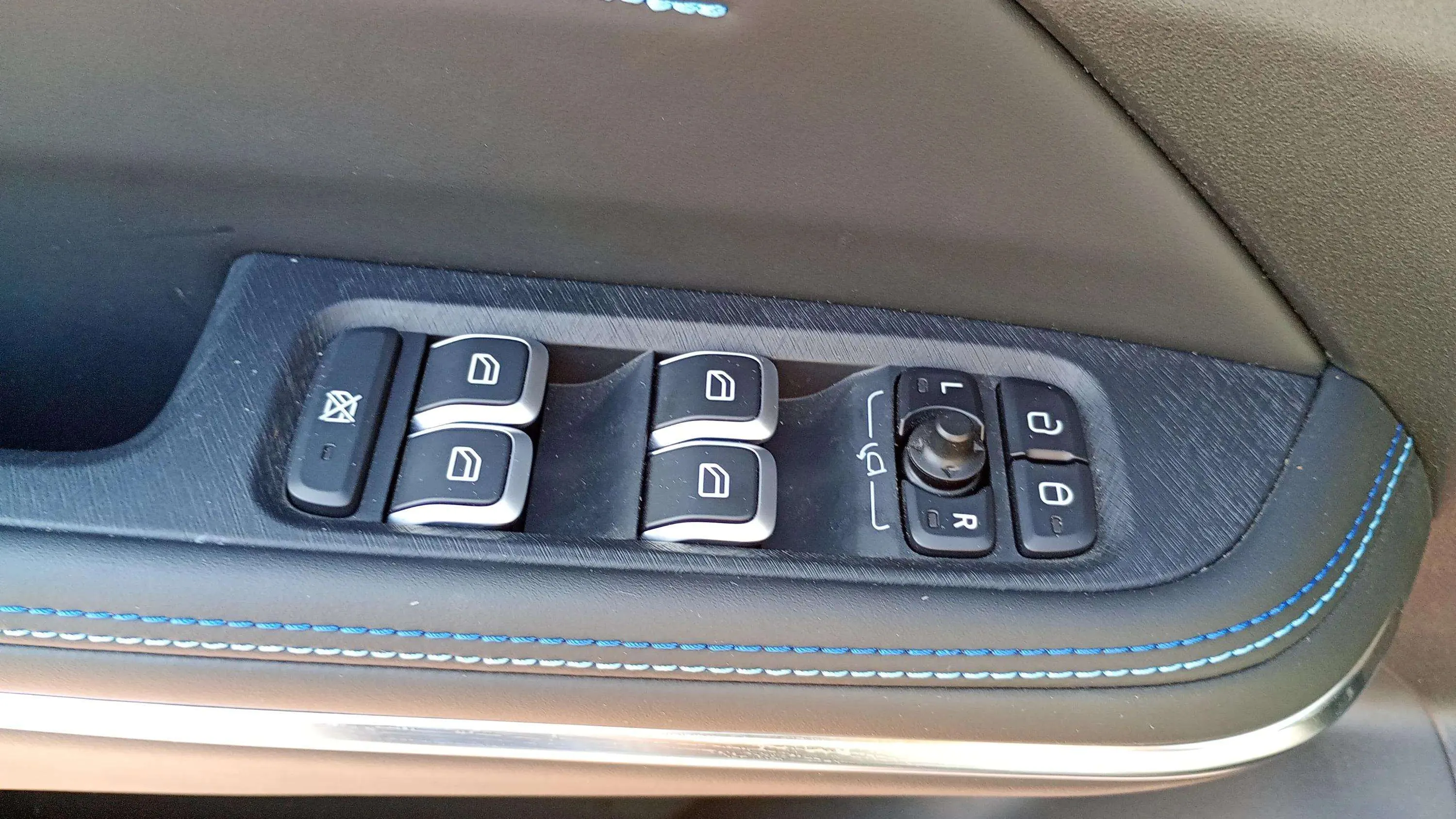 Lynk & Co 01 1.5 PHEV - foto 23