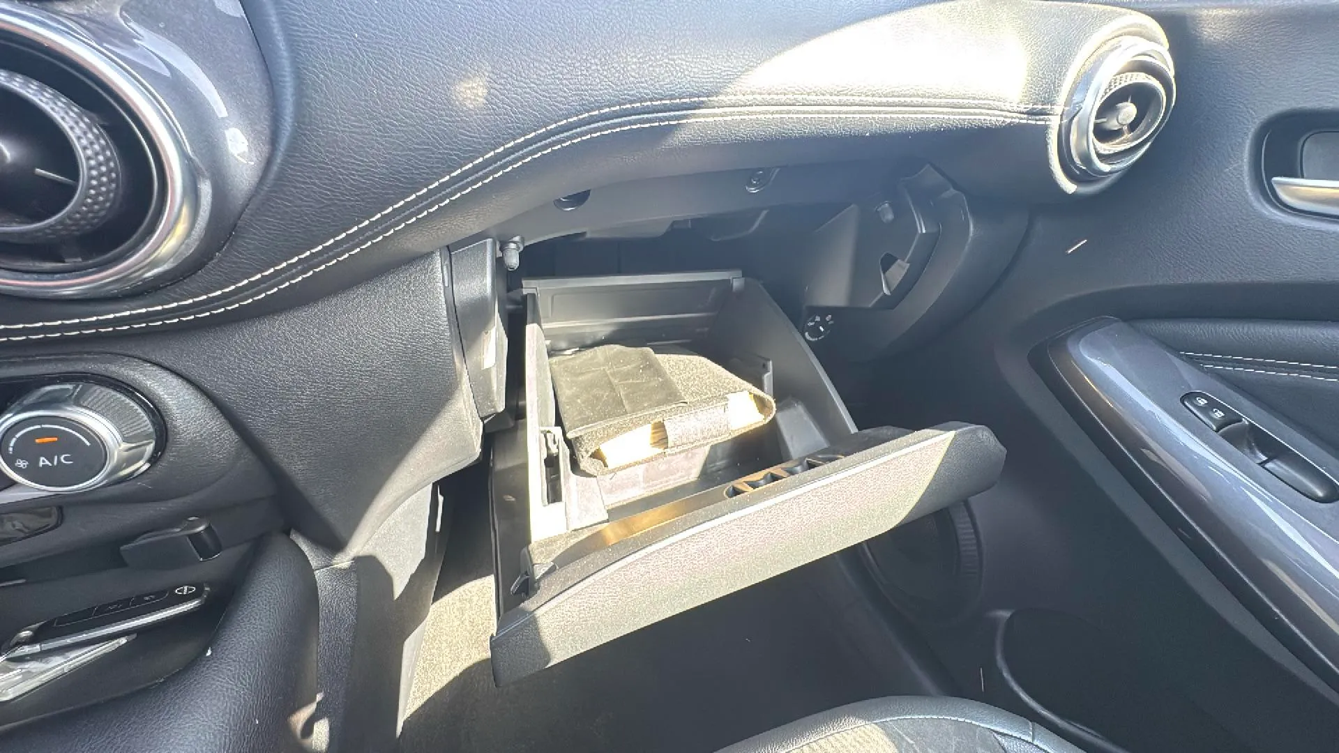 Nissan Juke DIG-T N-Connecta - foto 26