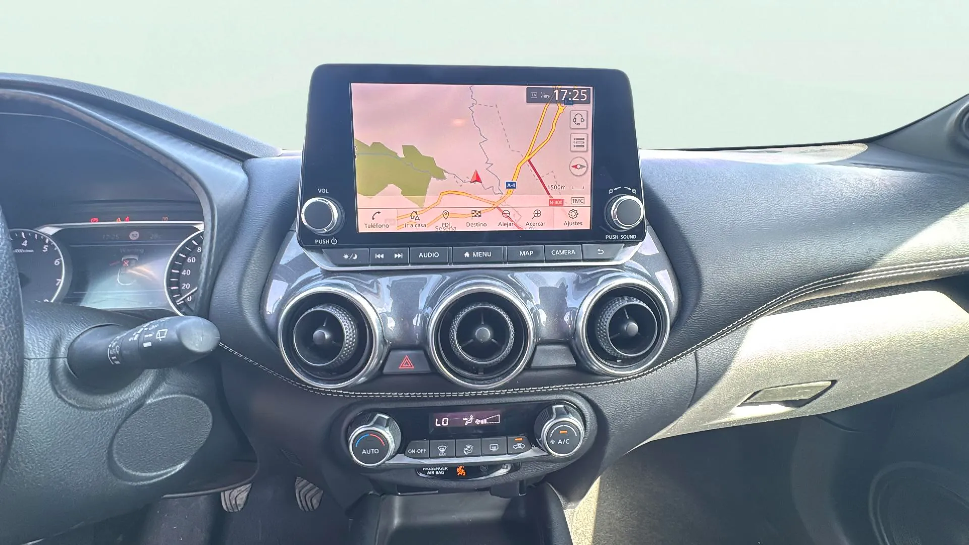 Nissan Juke DIG-T N-Connecta - foto 23