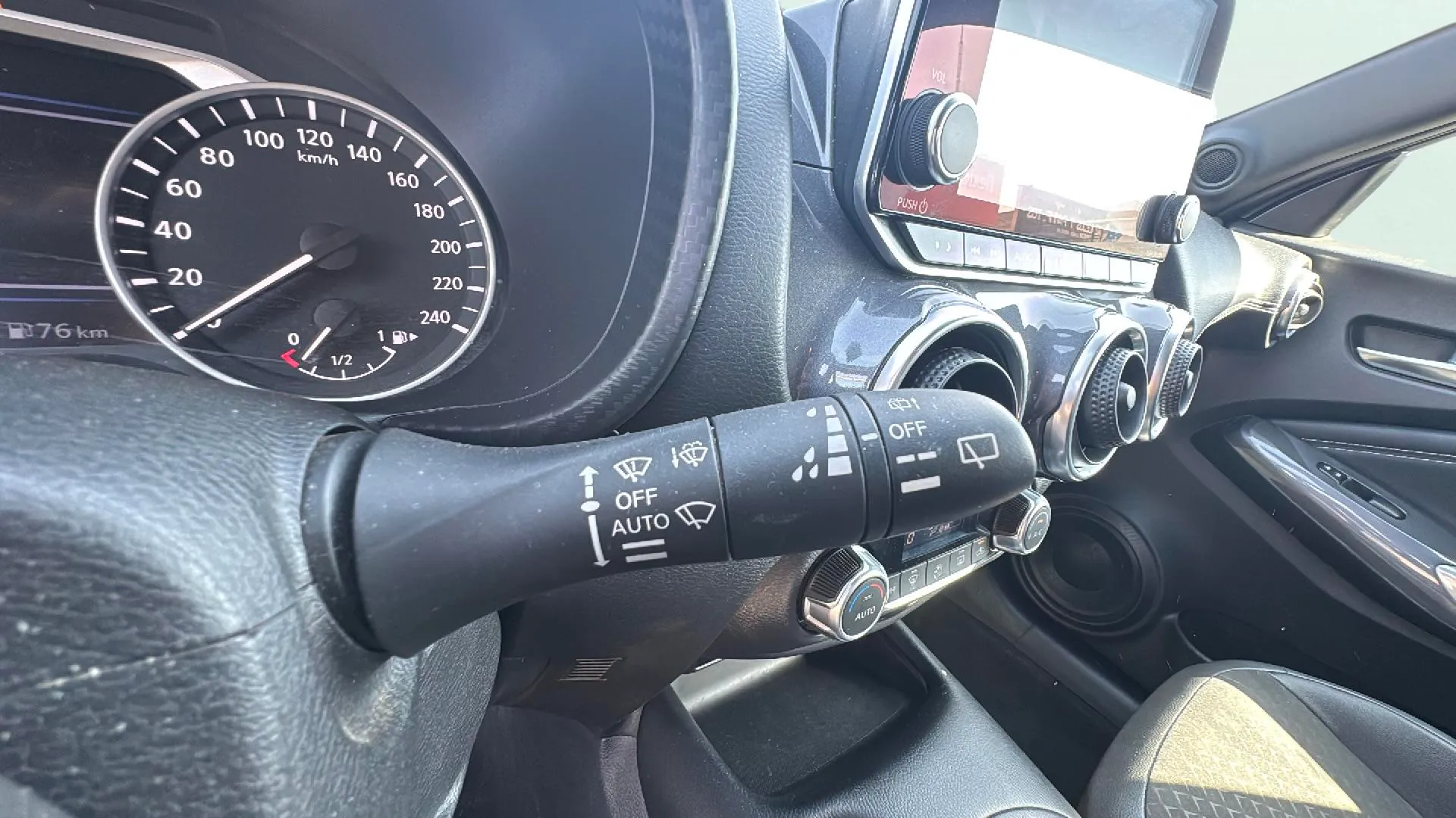 Nissan Juke DIG-T N-Connecta - foto 15