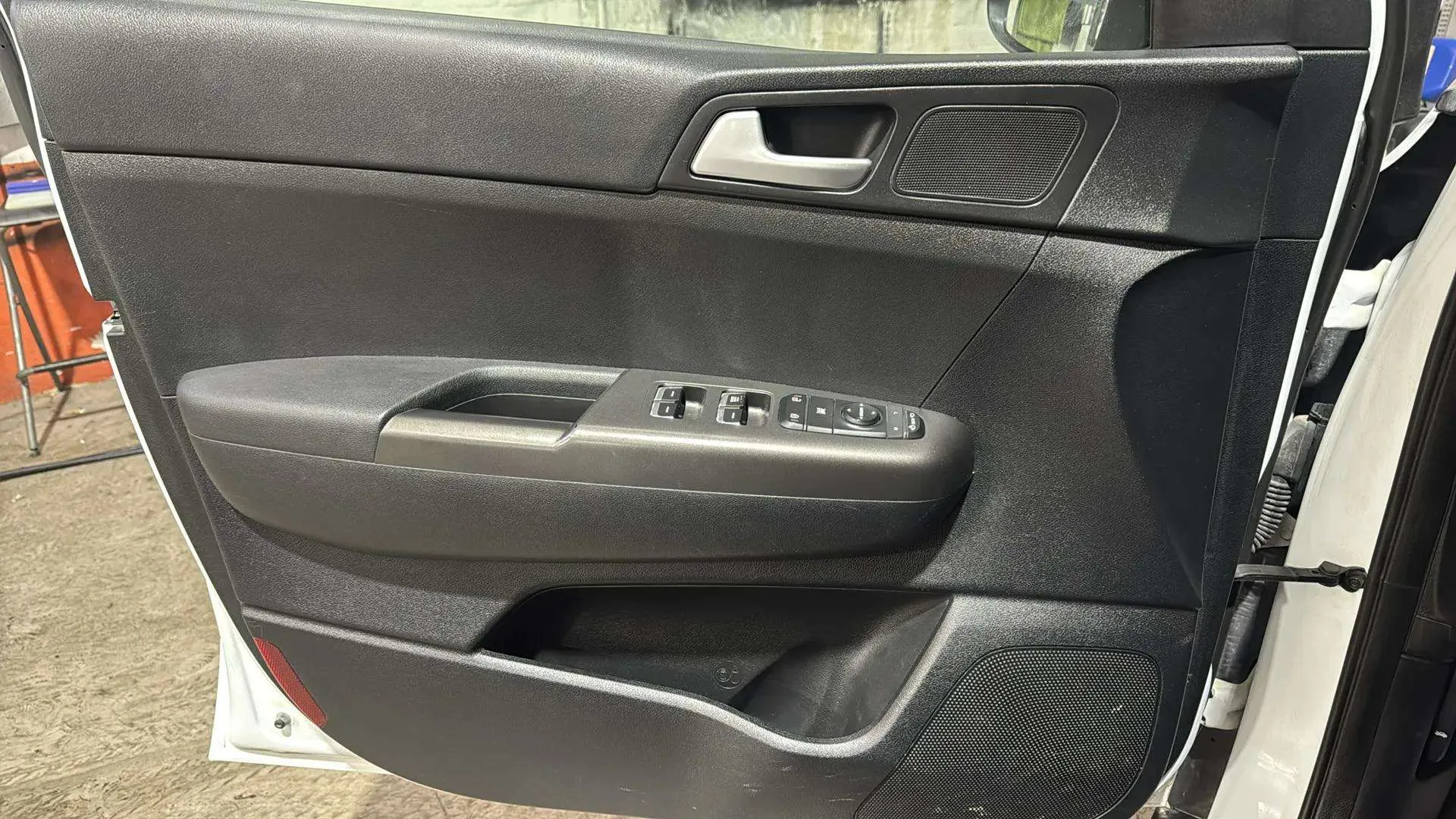Kia Sportage 1.6 MHEV Business 4x4 - foto 25