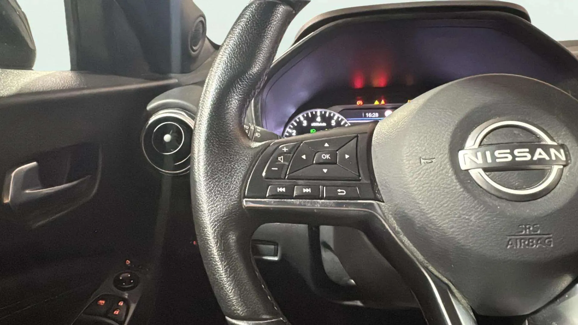 Nissan Juke DIG-T N-Connecta - foto 17