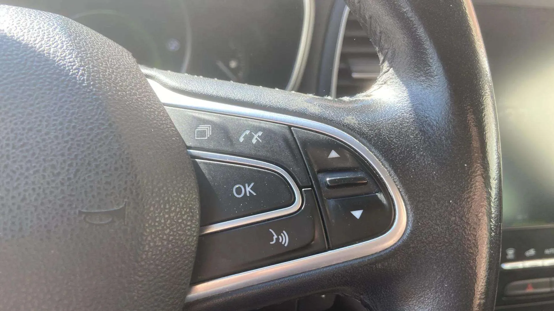 Renault Mégane Zen Energy TCe llanta 18" - foto 11
