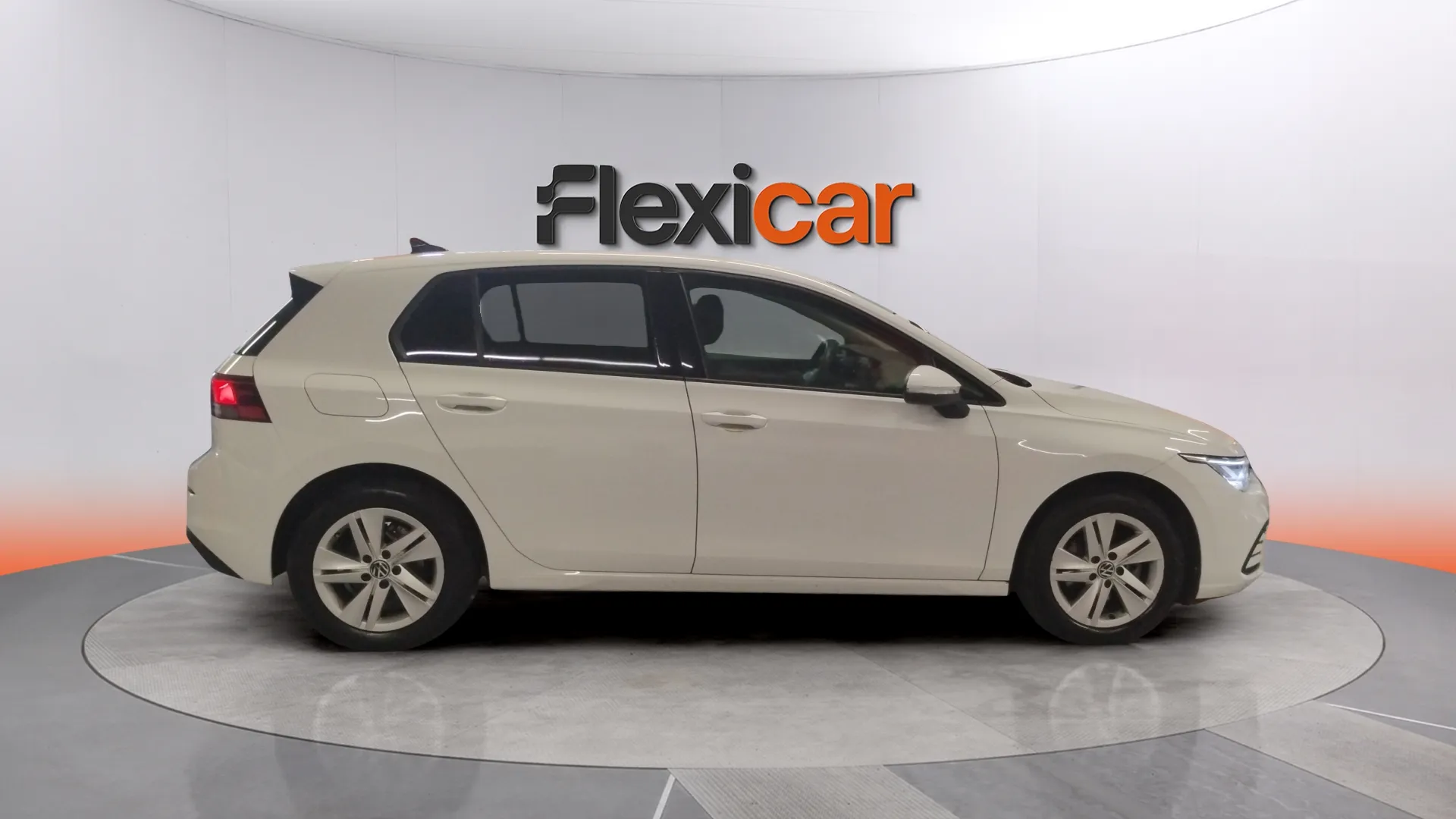Volkswagen Golf Life 1.0 eTSI DSG Variant - foto 3