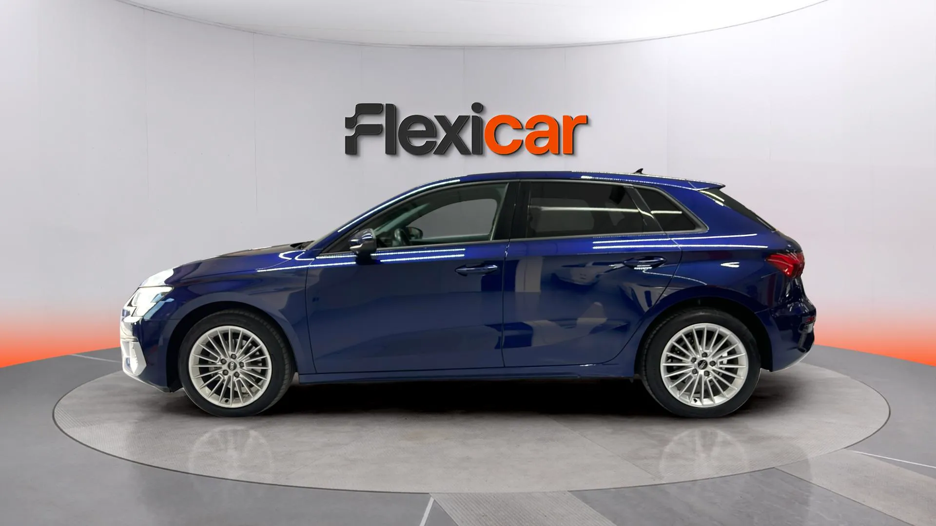 Audi A3 Sedan 30 TDI - foto 5