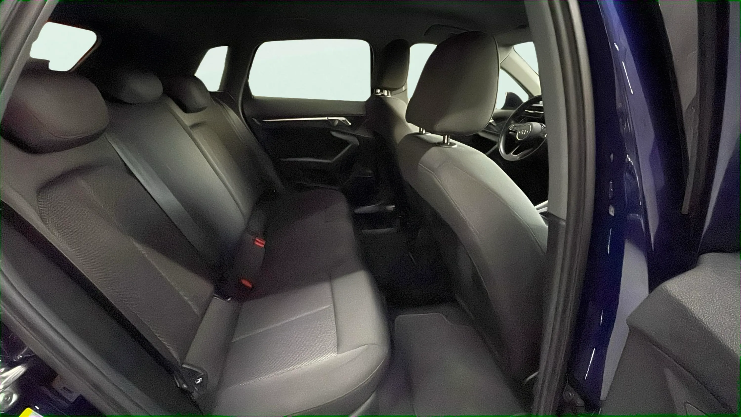 Audi A3 Sedan 30 TDI - foto 13