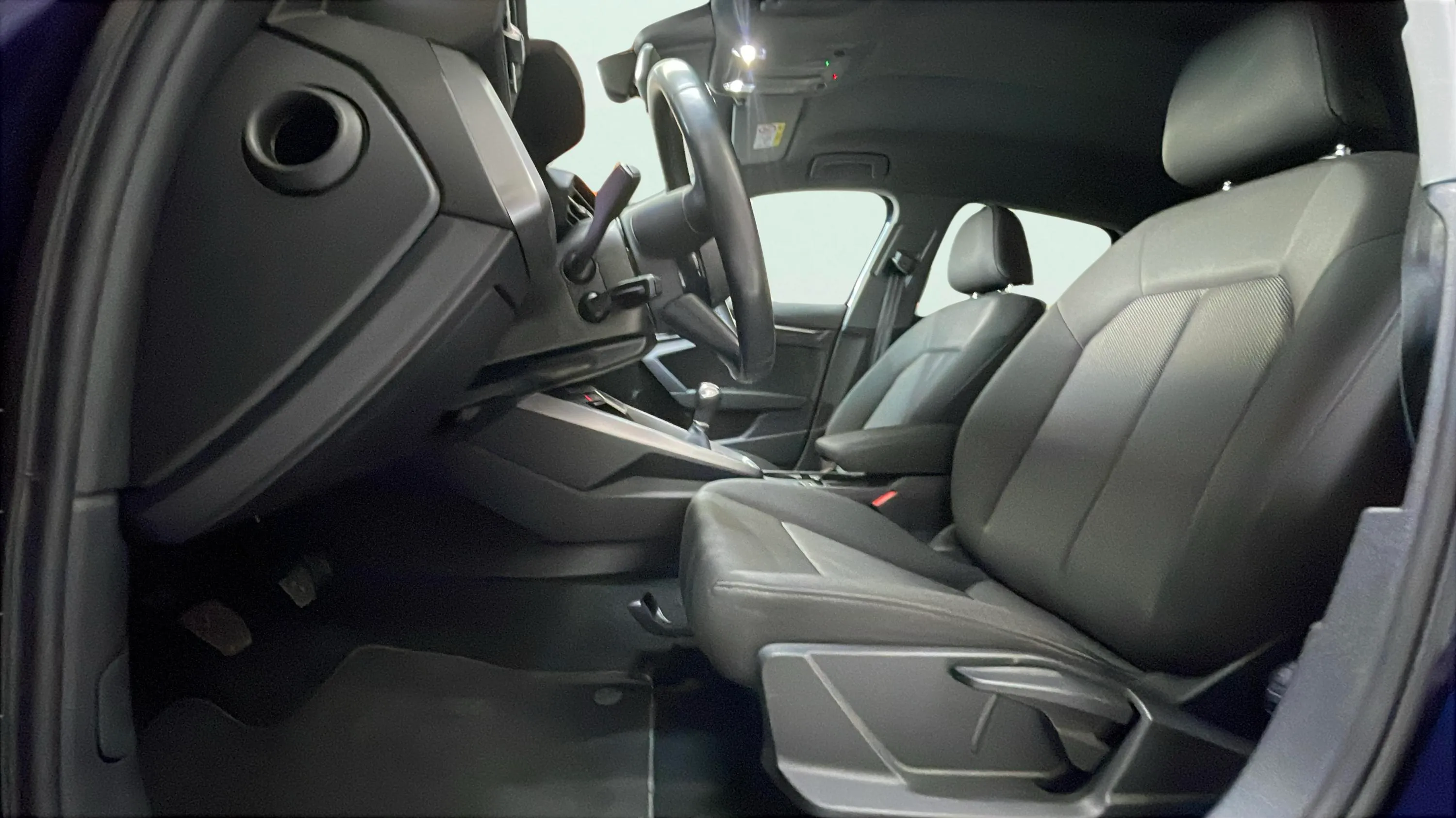 Audi A3 Sedan 30 TDI - foto 17