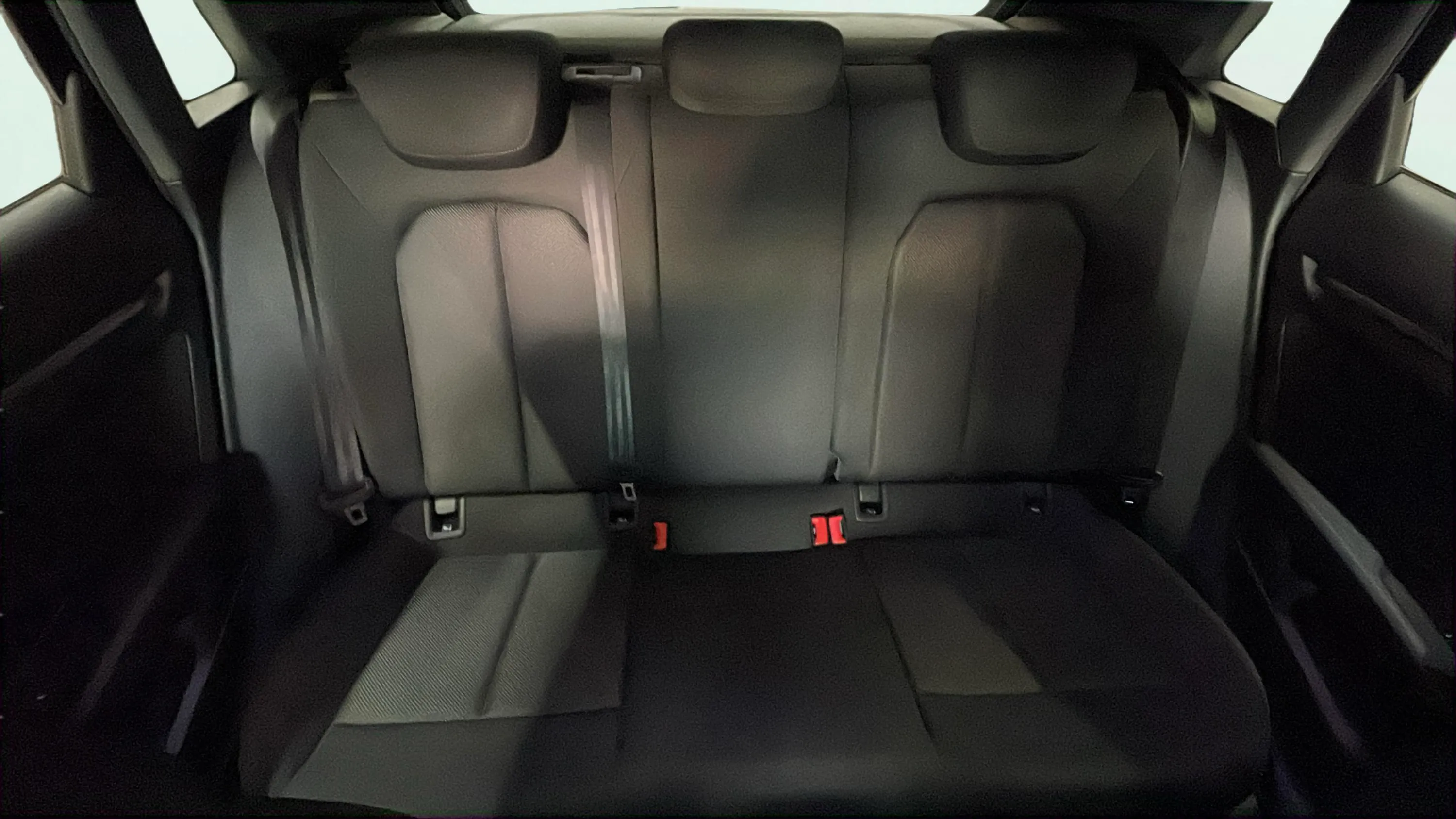 Audi A3 Sedan 30 TDI - foto 14