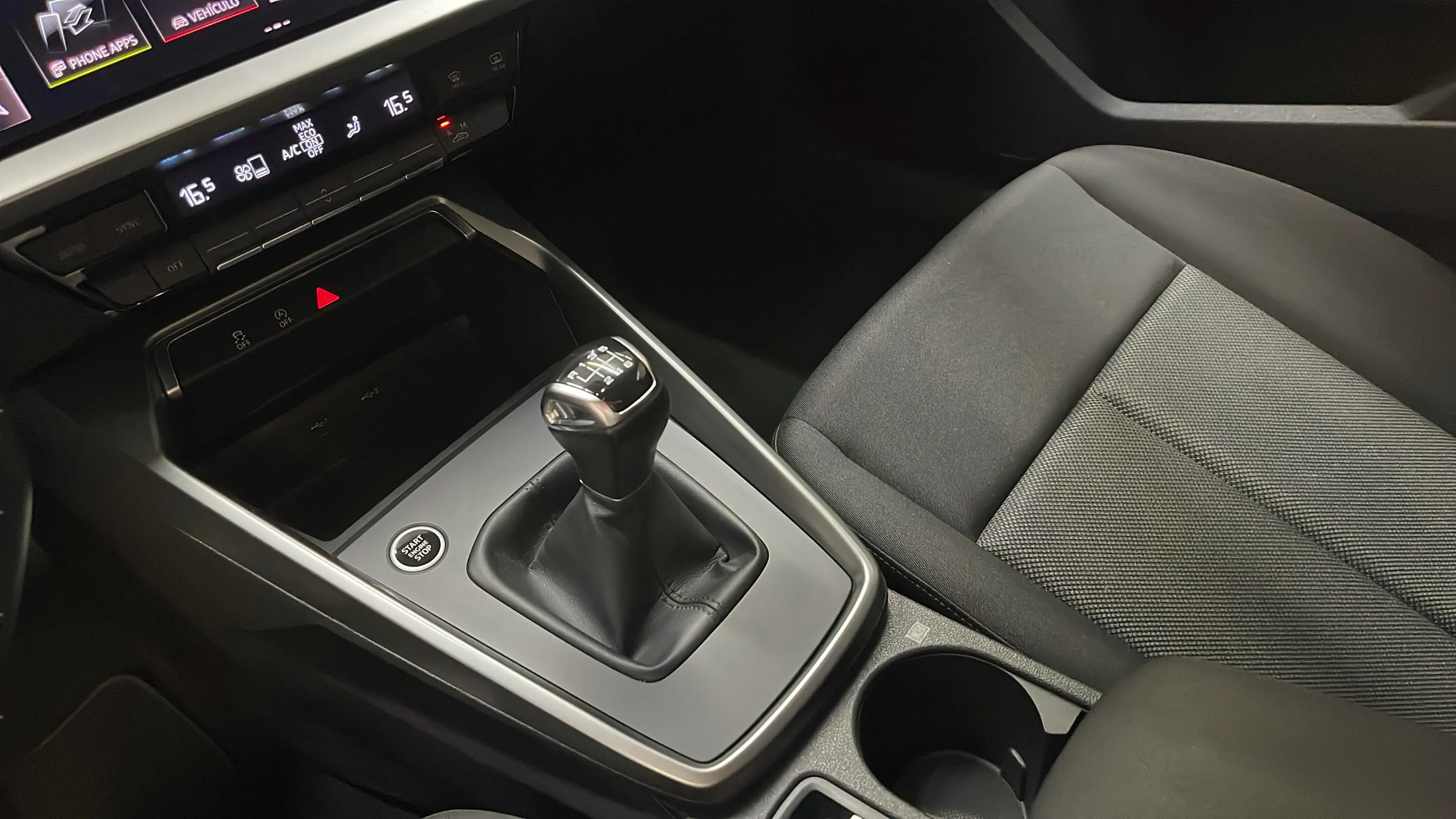 Audi A3 Sedan 30 TDI - foto 18